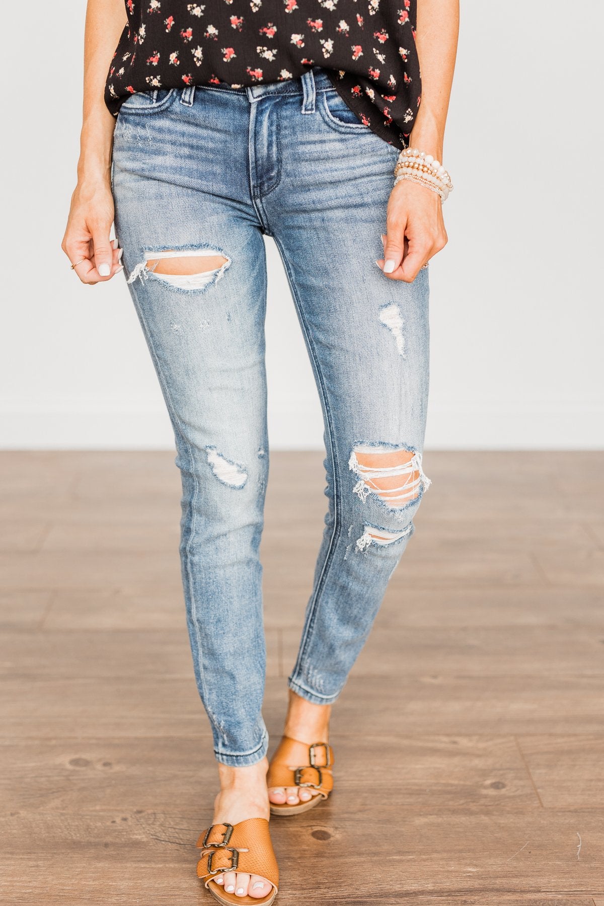 Vervet Mid-Rise Distressed Jeans- Noelle Wash