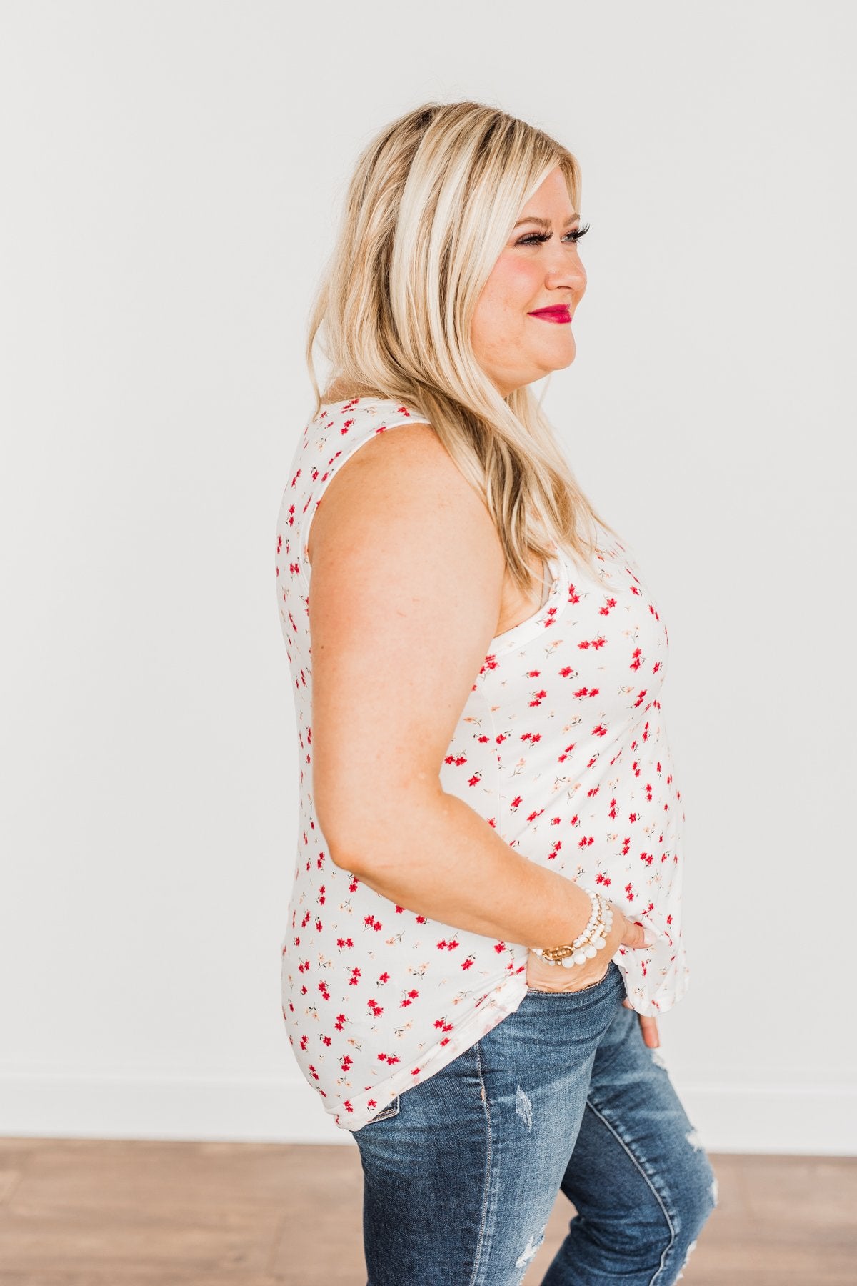 Breathtaking Beauty Floral Tank Top- Ivory