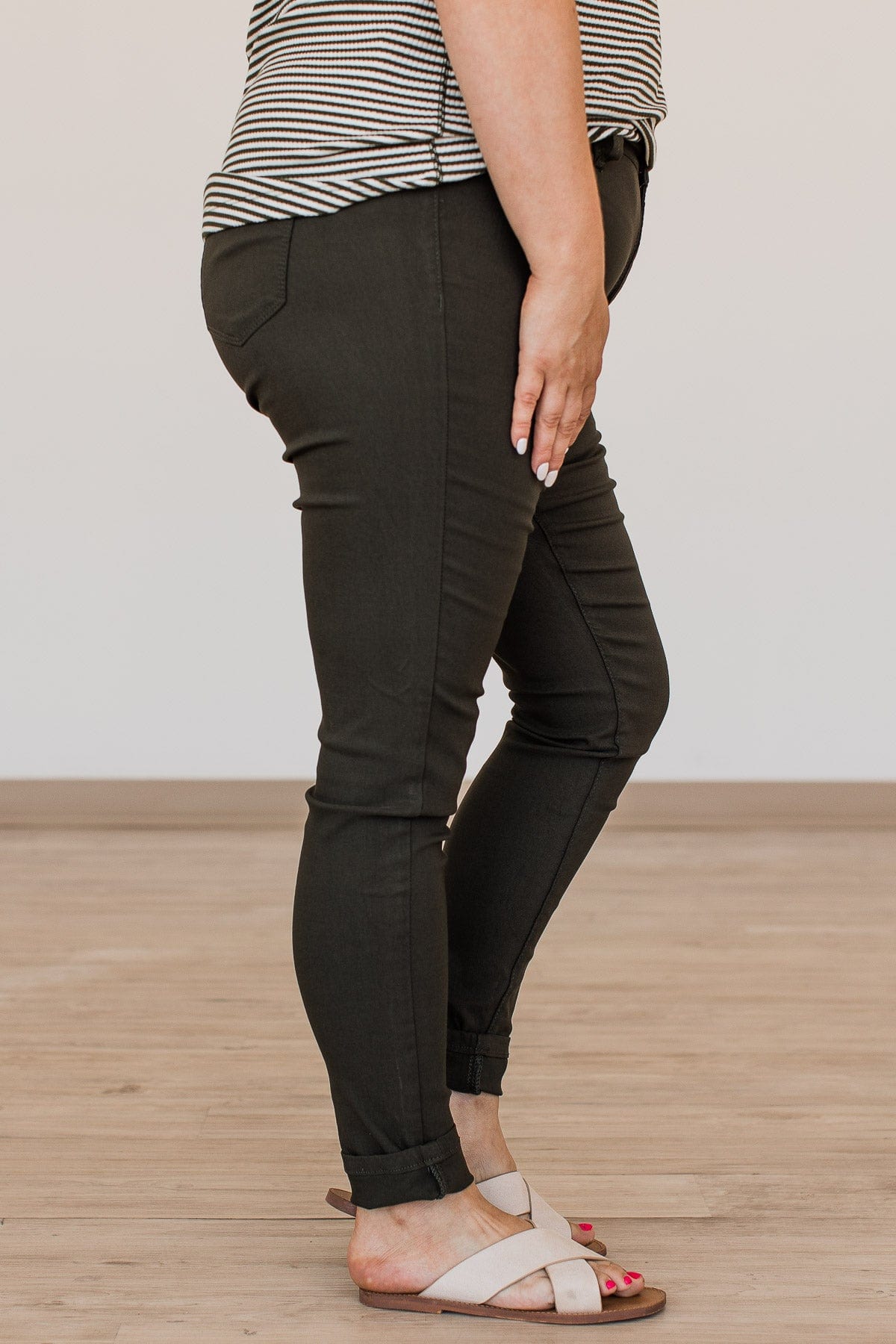 YMI Mid-Rise Jeggings- Olivia Wash