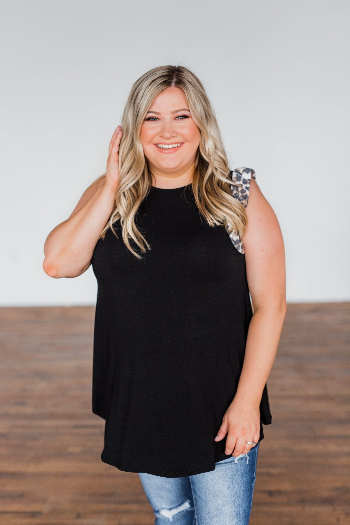 Chase That Feeling Ruffle Sleeve Top- Black