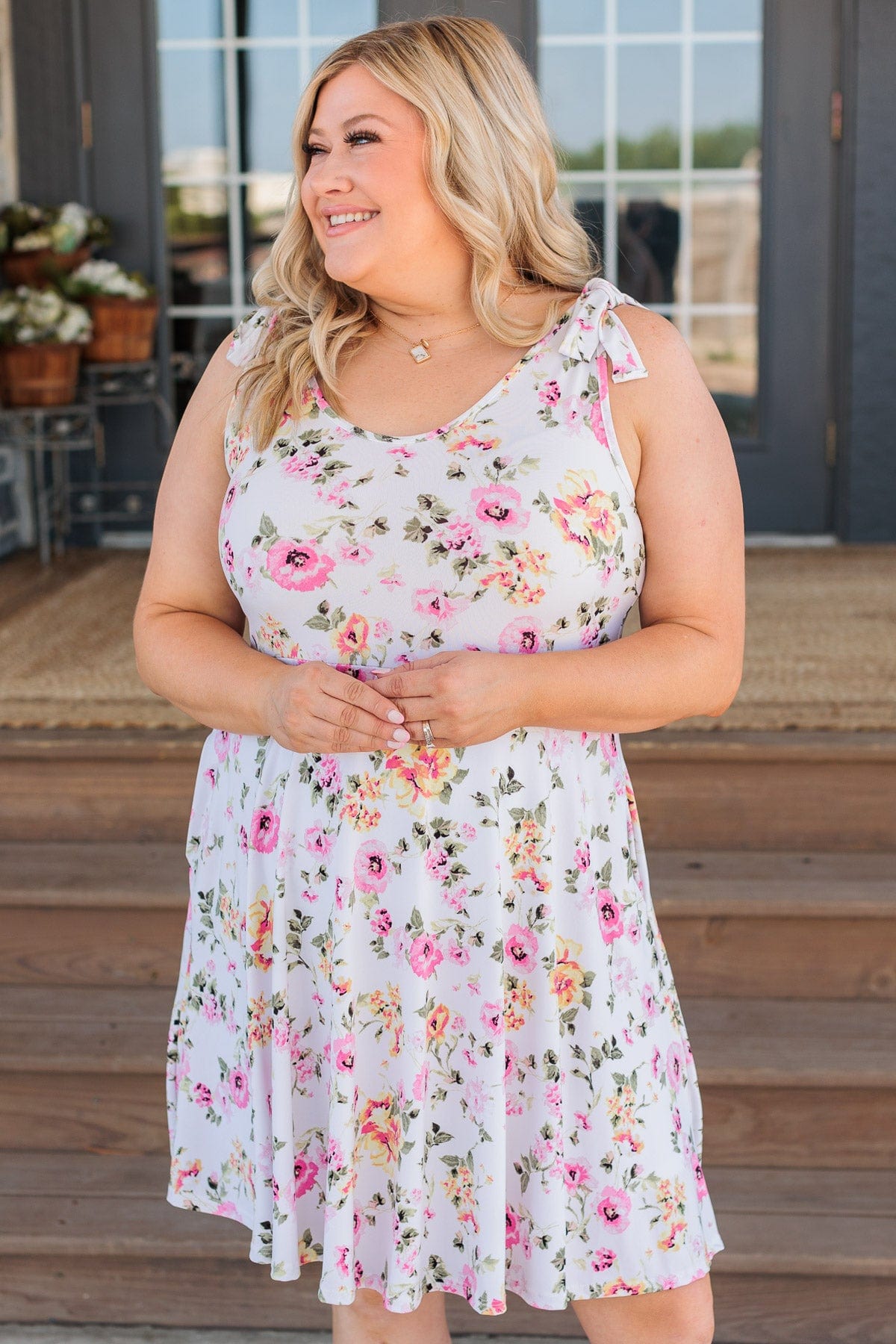 A Good Thing Floral Blouse- Ivory – The Pulse Boutique