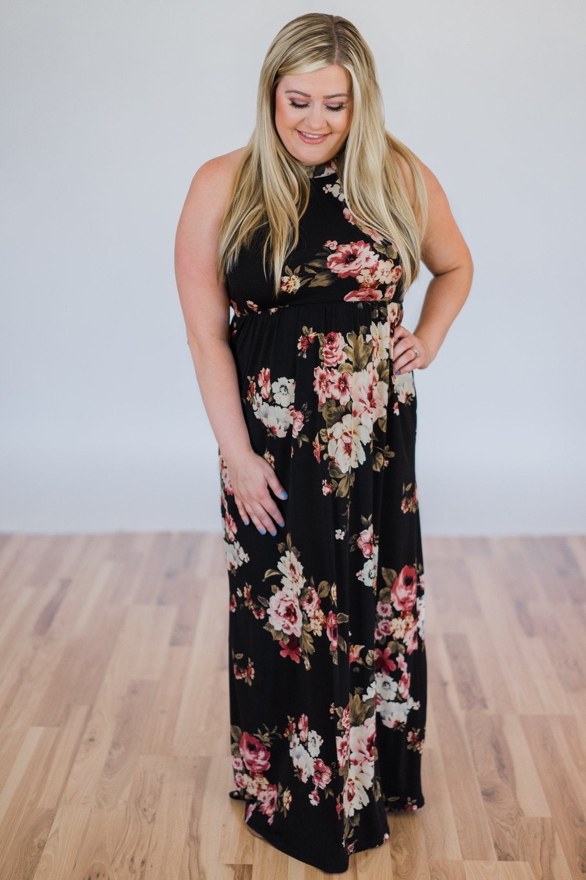 Tonight's the Night Floral Halter Maxi Dress- Black Tonight's the Night Floral Halter Maxi Dress- Black