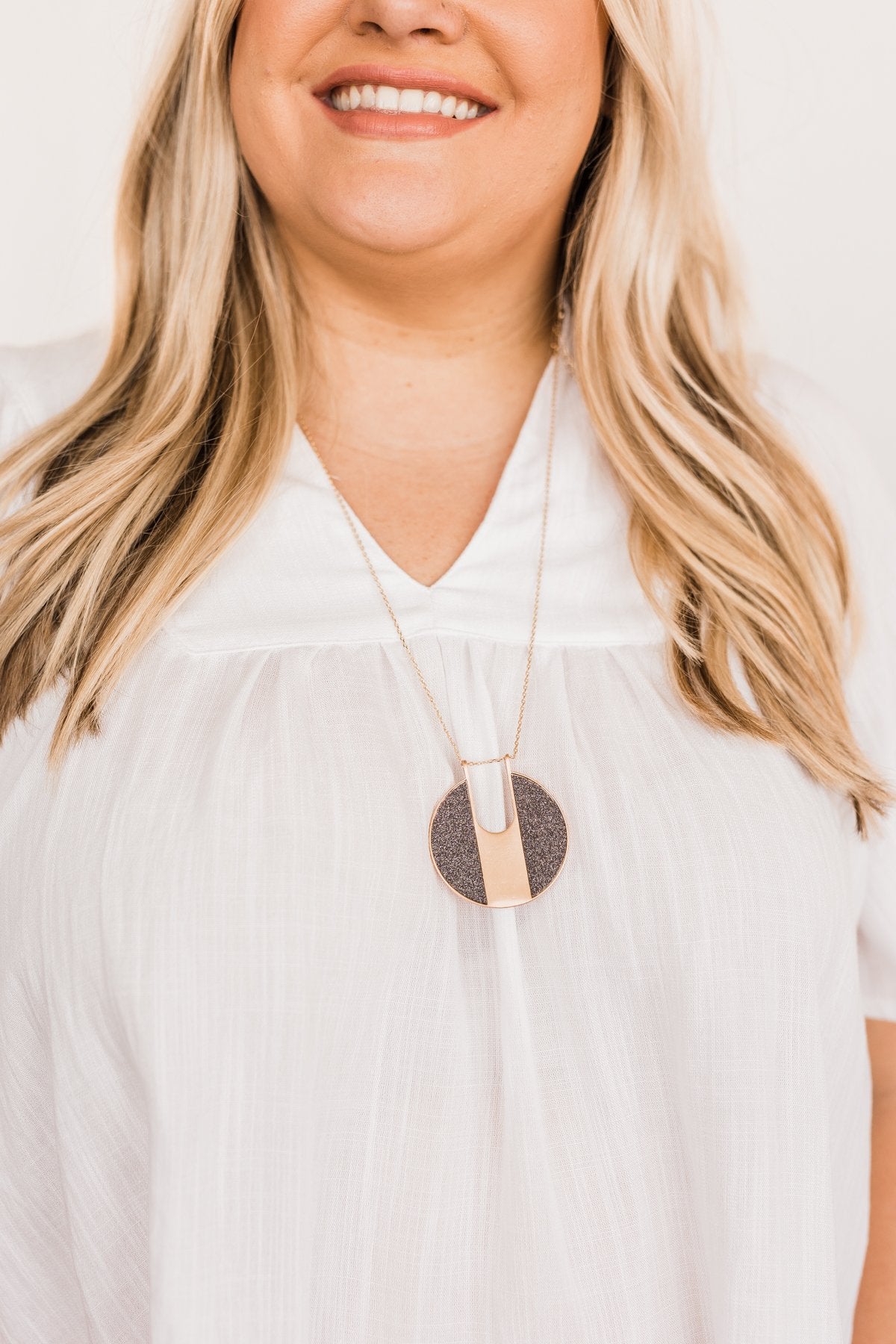 Dare To Dream Circle Pendant Necklace- Charcoal & Gold
