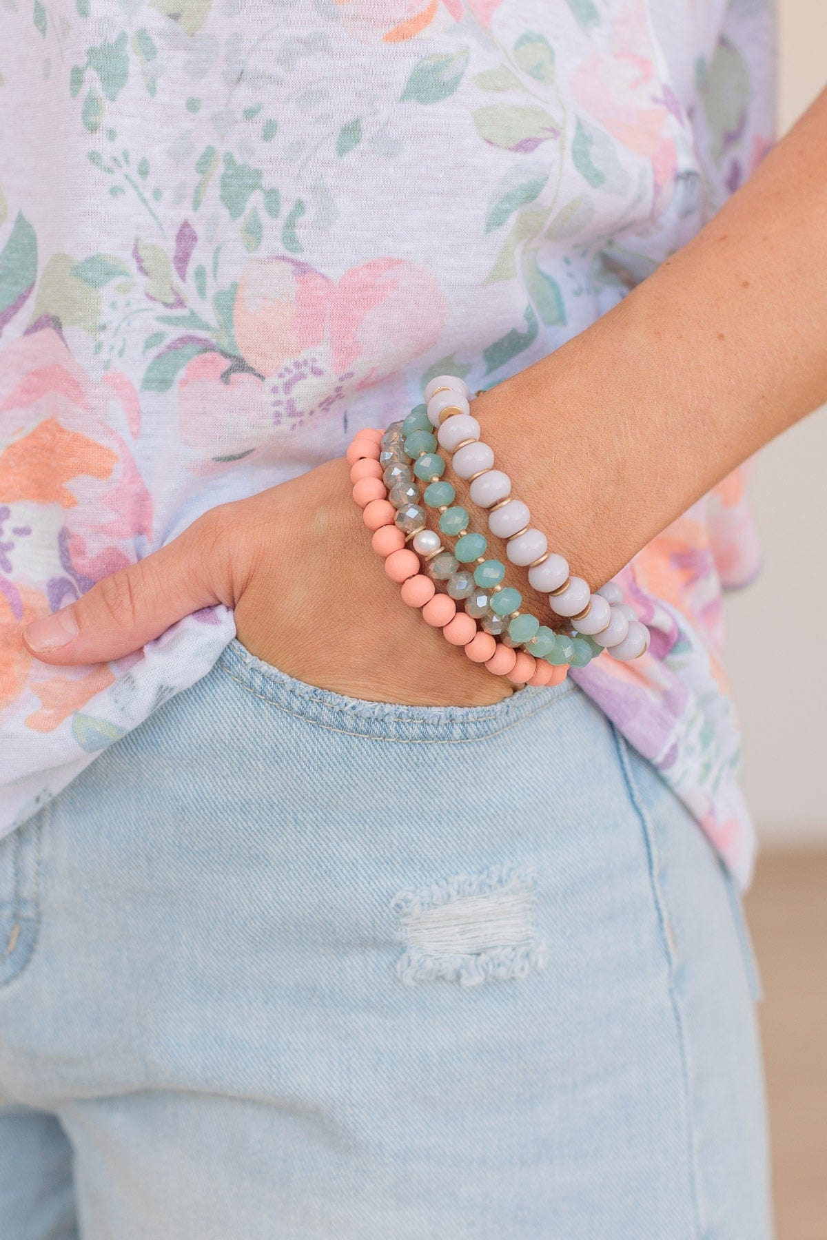 Nights Out Pendant Bracelet Set- Multicolor