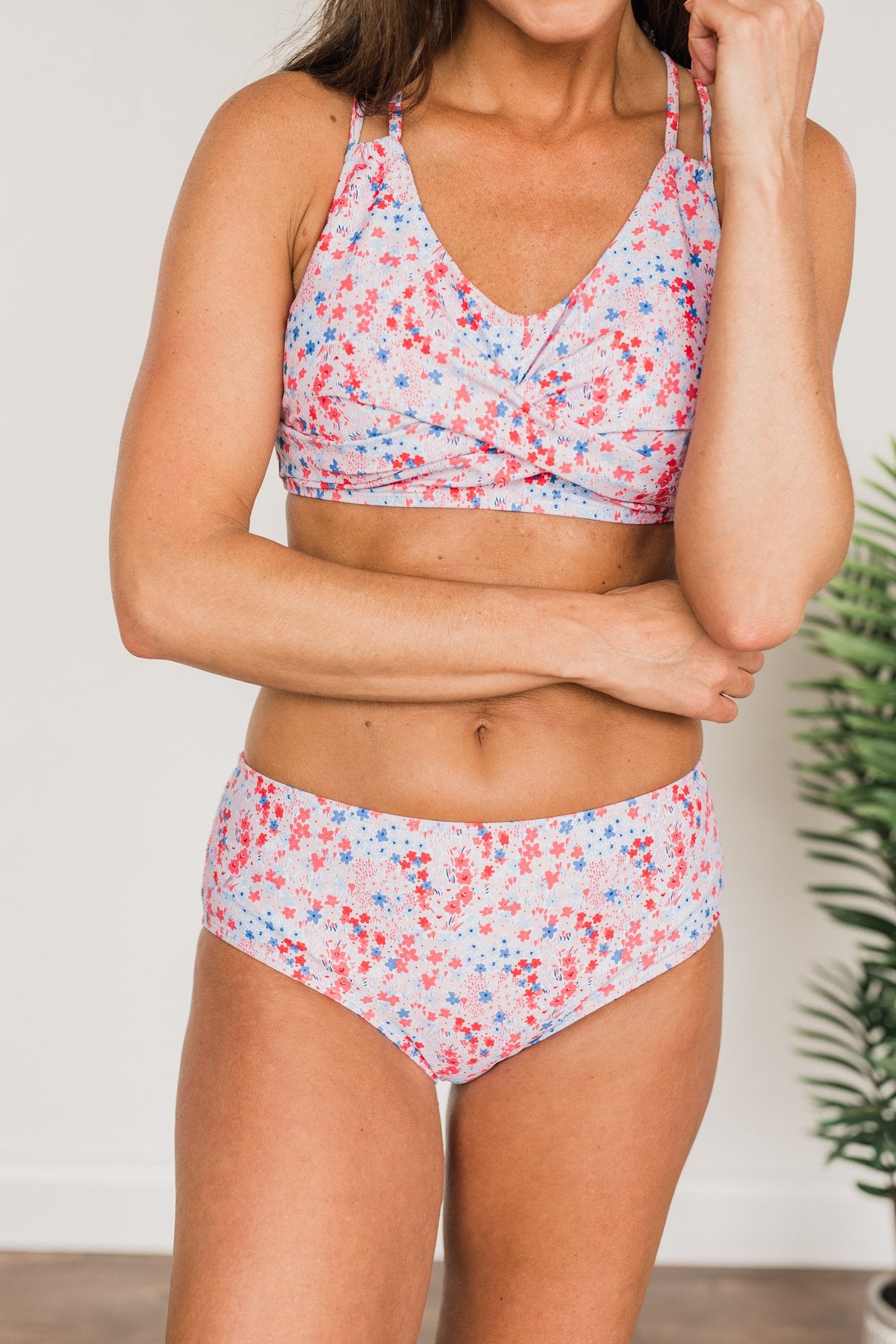 Bask In The Sun Mid-Rise Swim Bottoms- Red & Blue Floral – The Pulse  Boutique