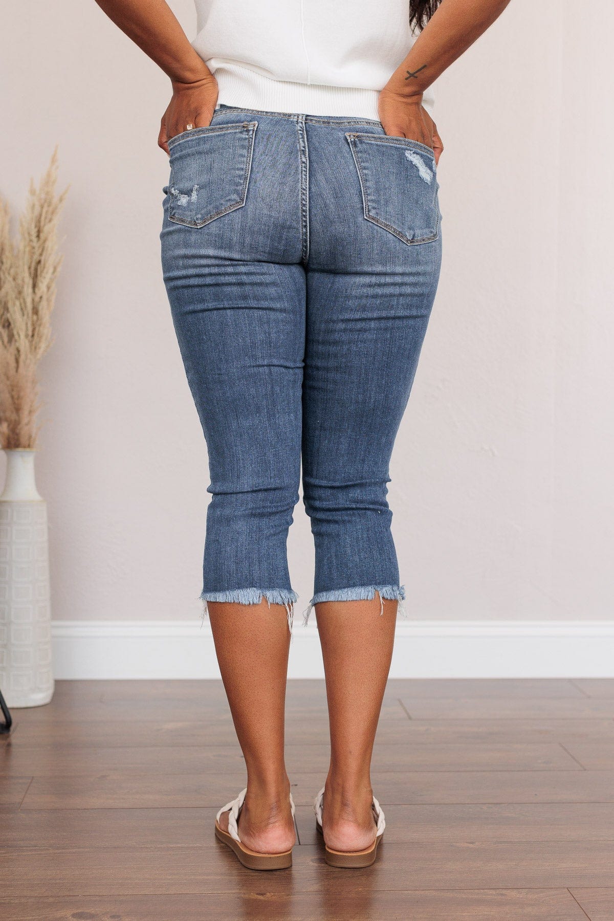 Blue capris shop