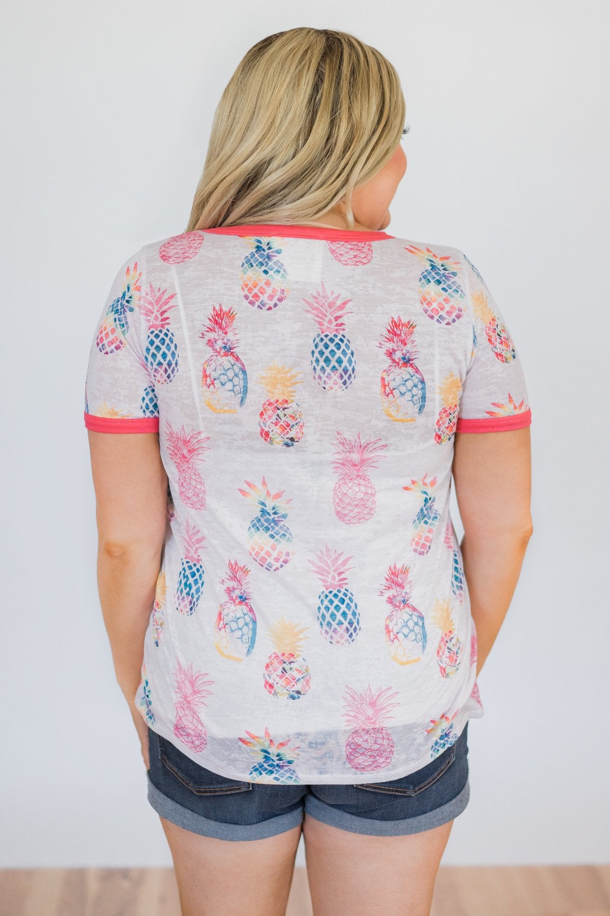 Stand Tall Pineapple Top