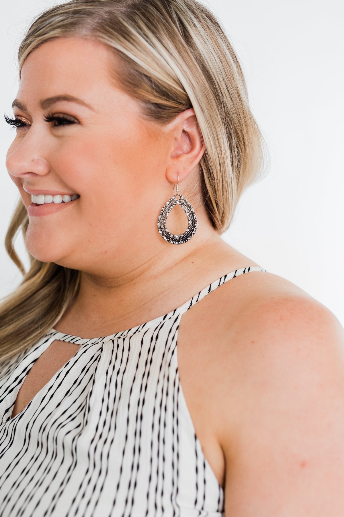Detailed Tear Drop Earrings- Silver
