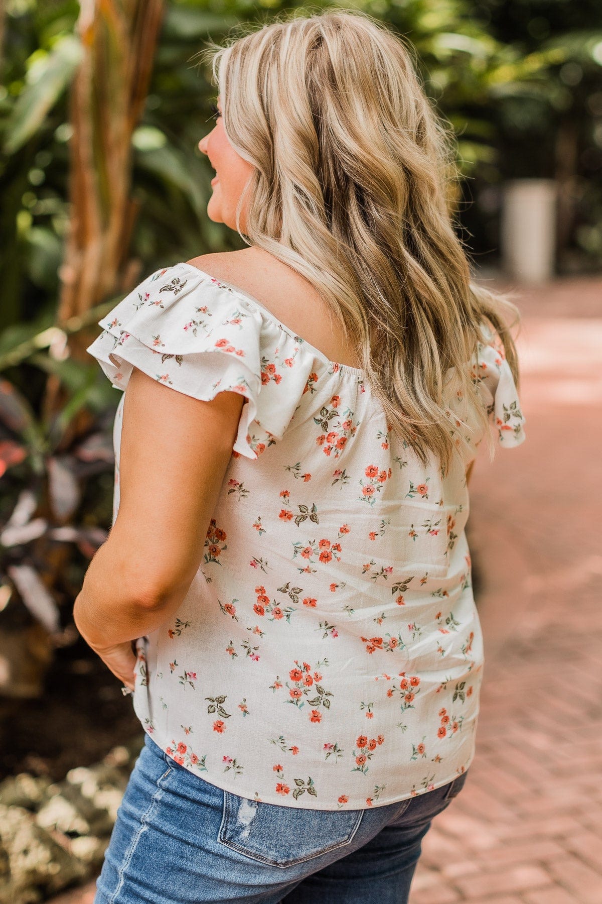 First Pick Ruffle Floral Top- Ivory