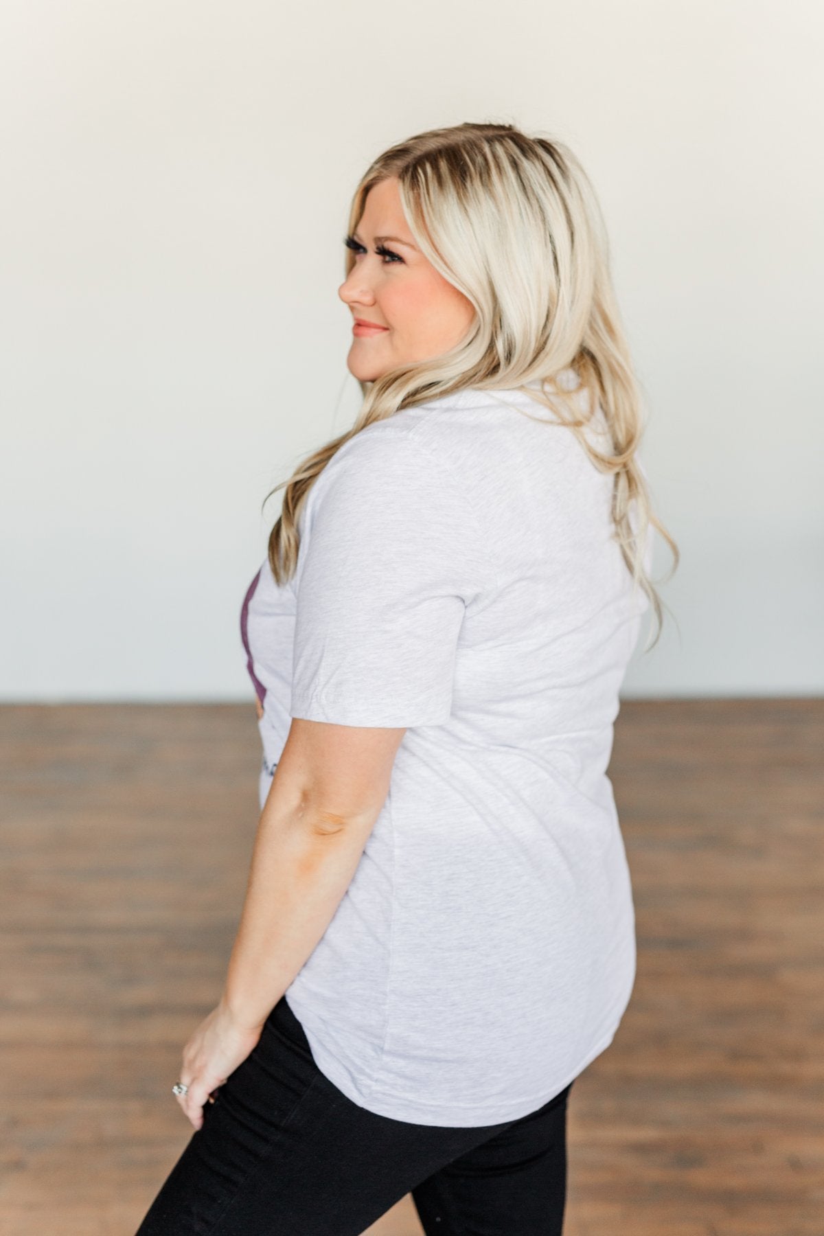 "Happy Mama" Rainbow Graphic Tee- Light Heather Grey
