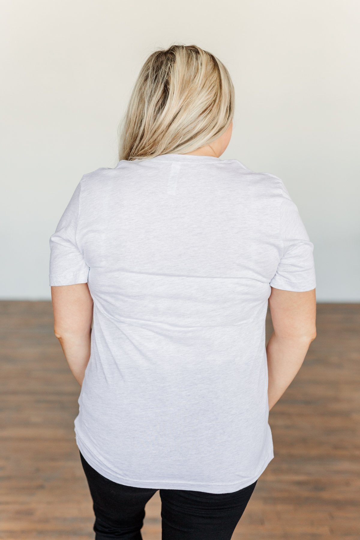 "Happy Mama" Rainbow Graphic Tee- Light Heather Grey