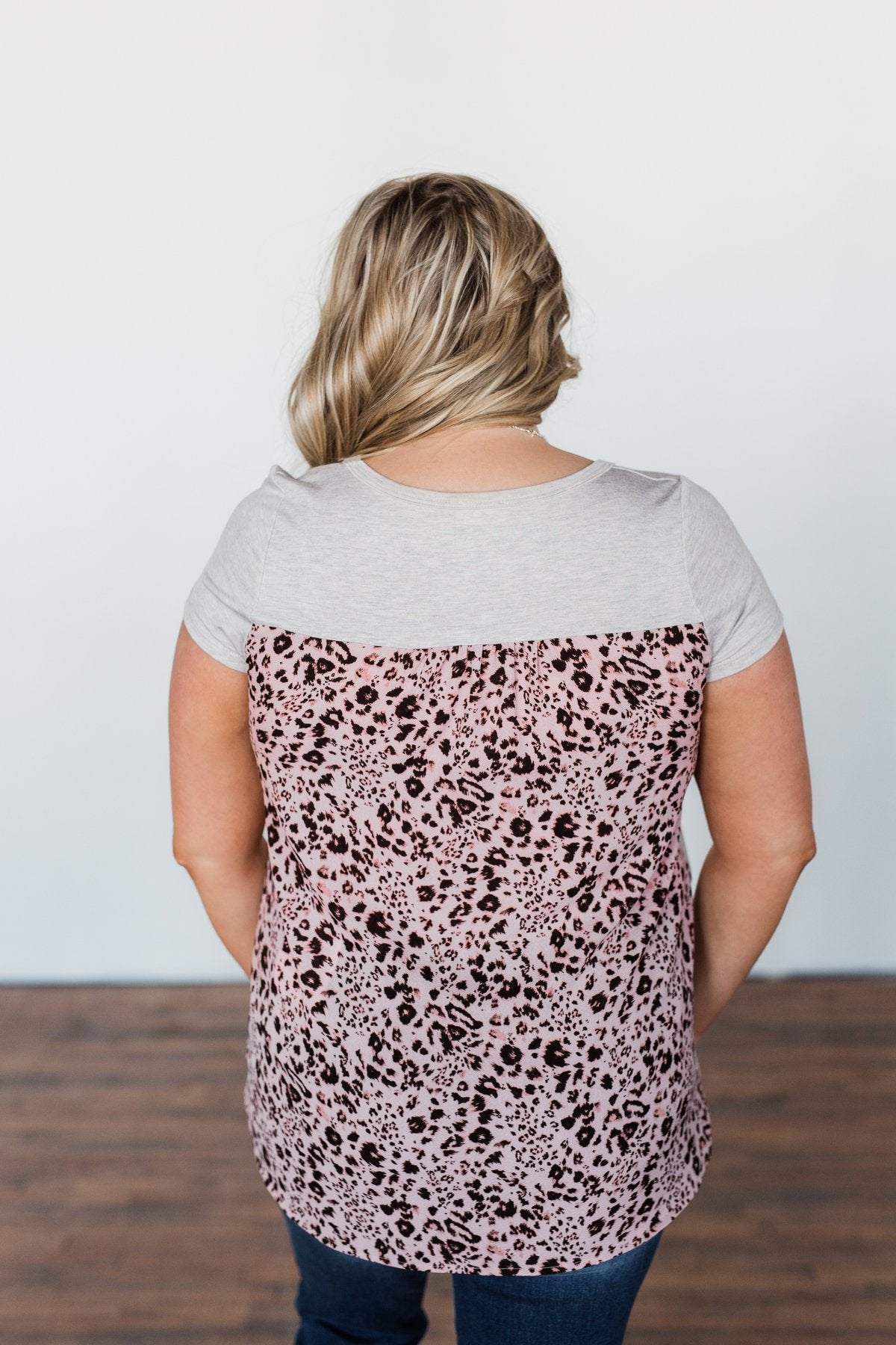 Right On Time Leopard Pocket Top- Oatmeal