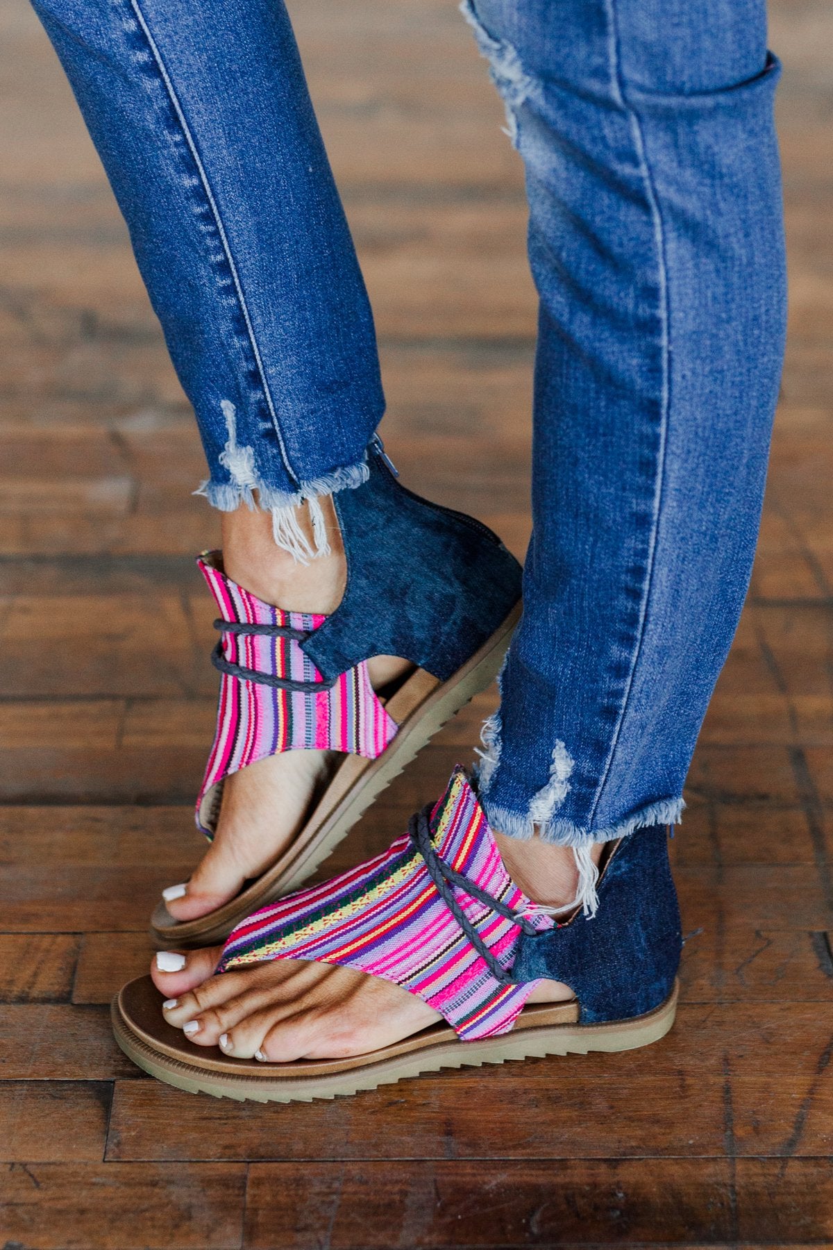 Very G Dakota Sandals- Pink Blue – The Pulse Boutique