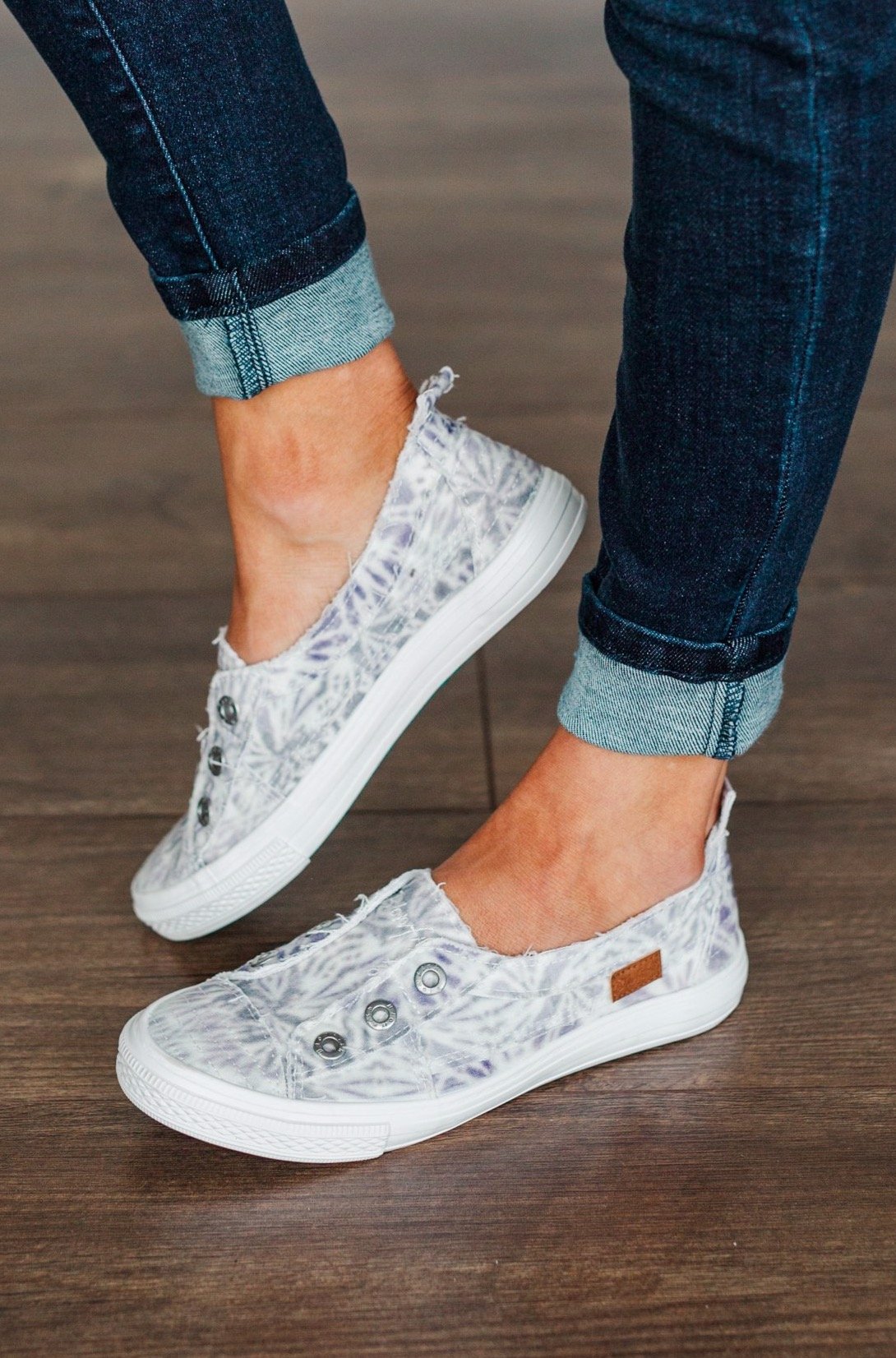 White Blowfish Aussie Sneakers Blowfish Canvas Shoes 2025