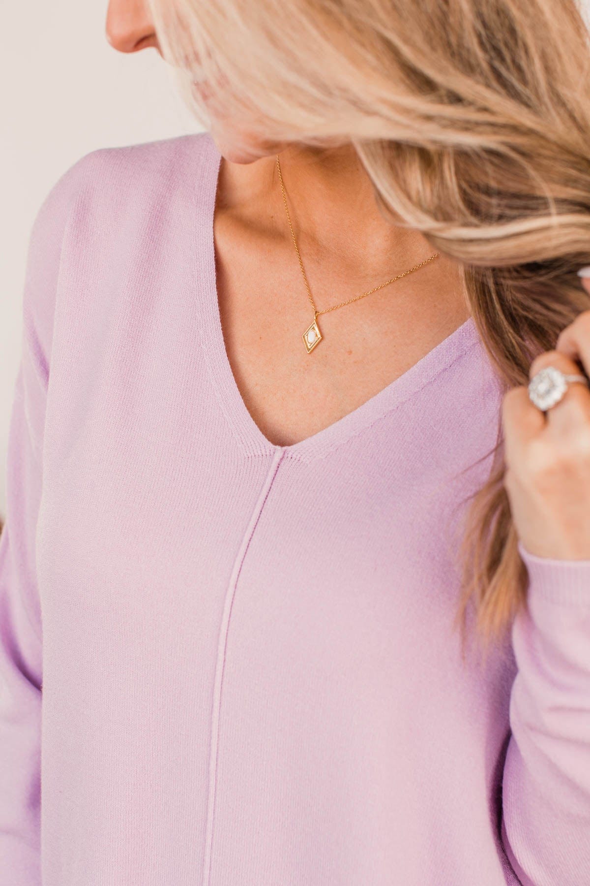 Sparkling Aura Pendant Necklace- Gold