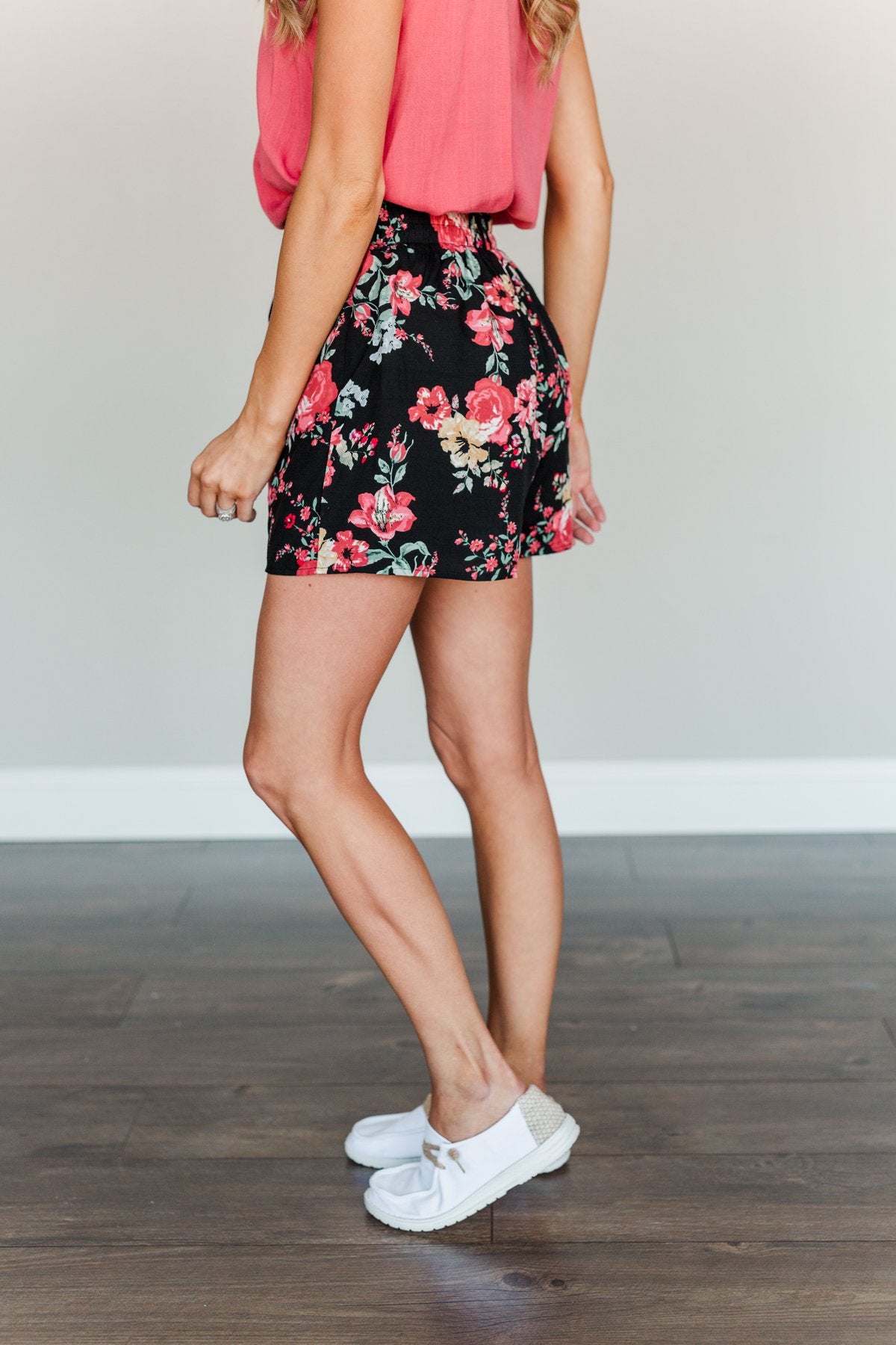 Fields Of Flowers Floral Print Shorts- Black