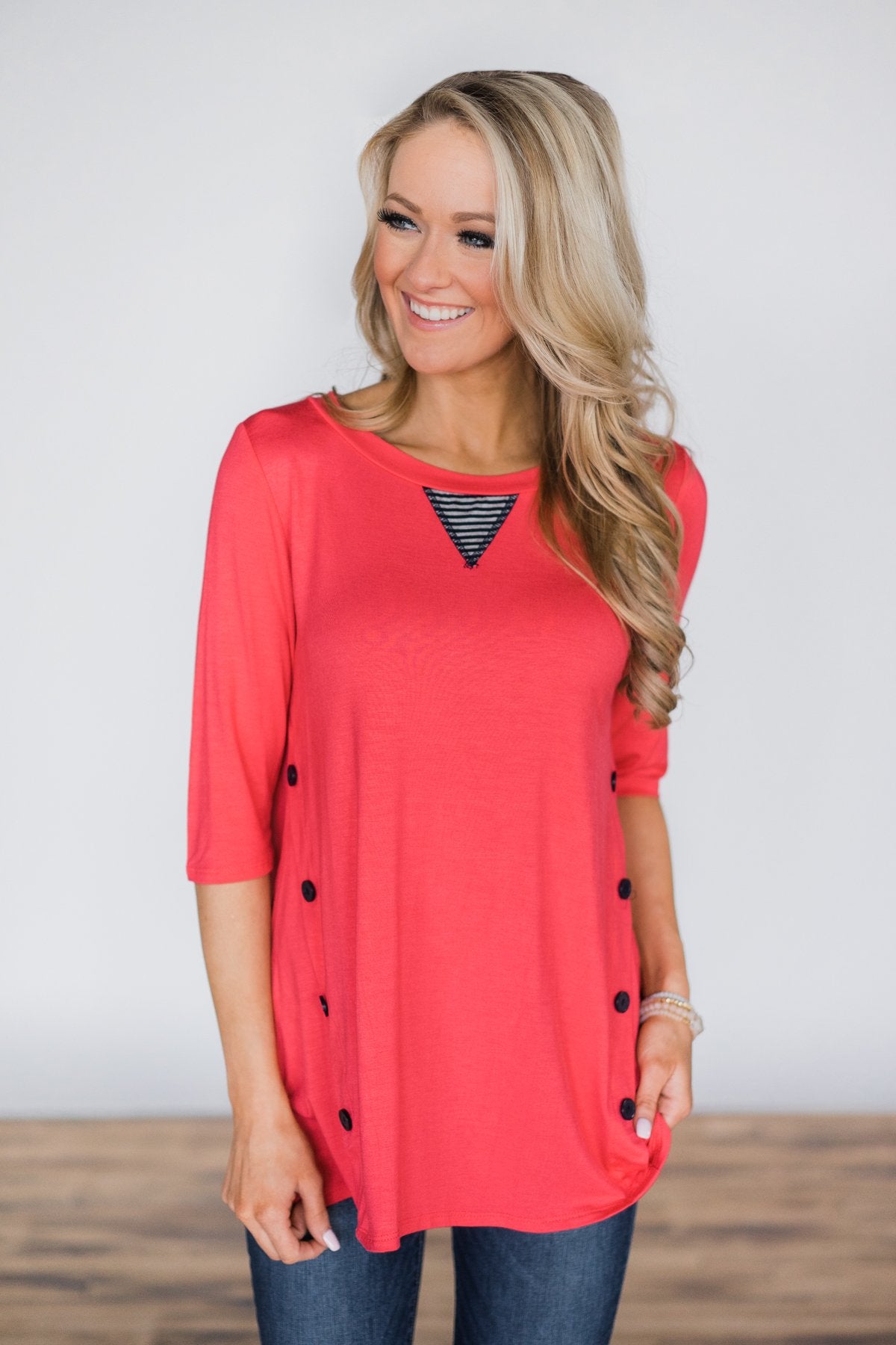 Simple Beauty Bright Punch Button Top
