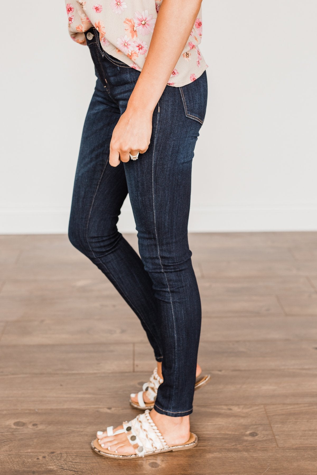 Vervet Mid-Rise Skinny Jeans- Sabrina Wash