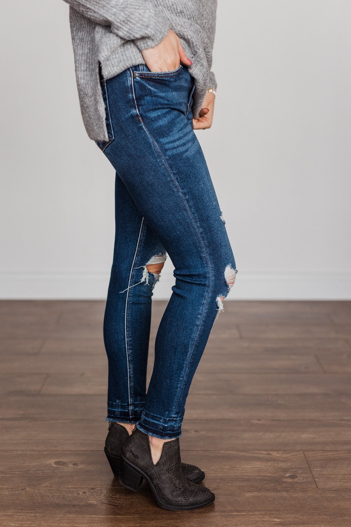 Vervet Mid-Rise Skinny Jeans- Martha Wash