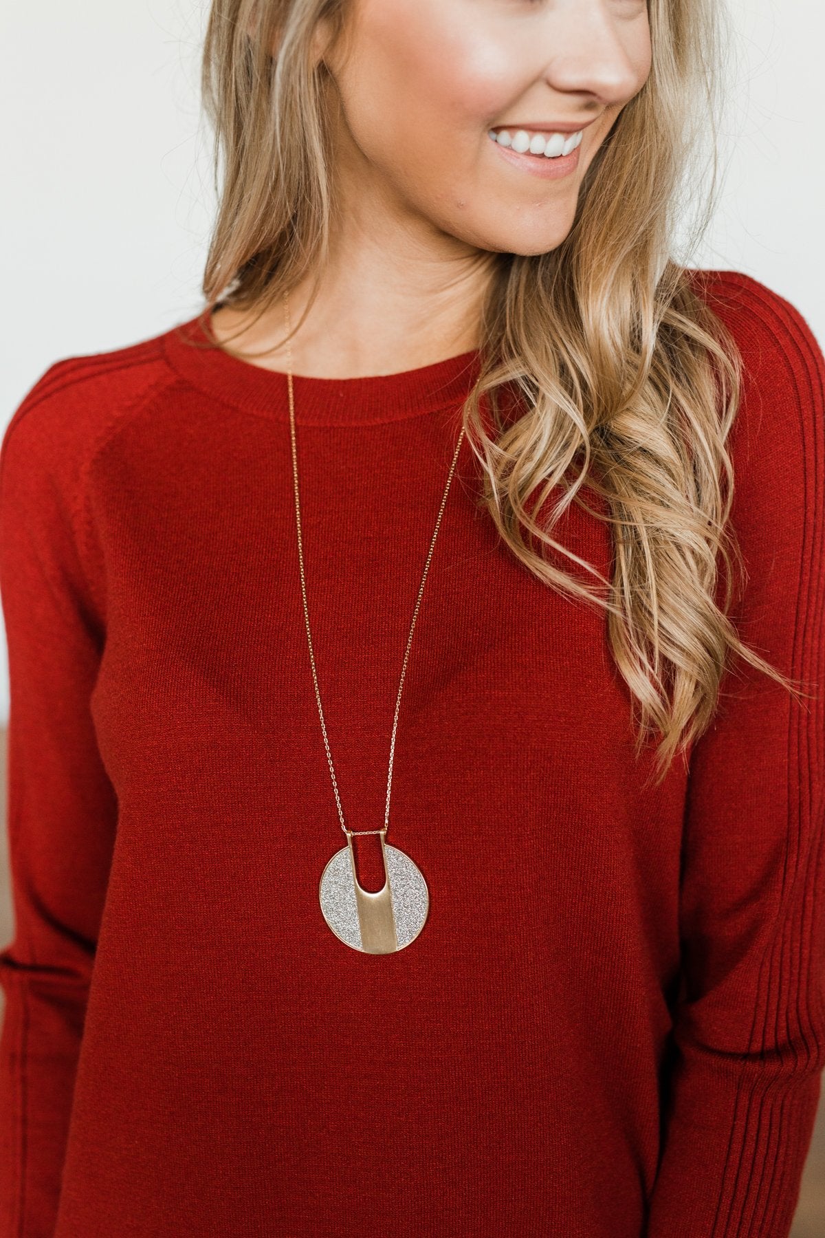 Dare To Dream Circle Pendant Necklace- Silver & Gold
