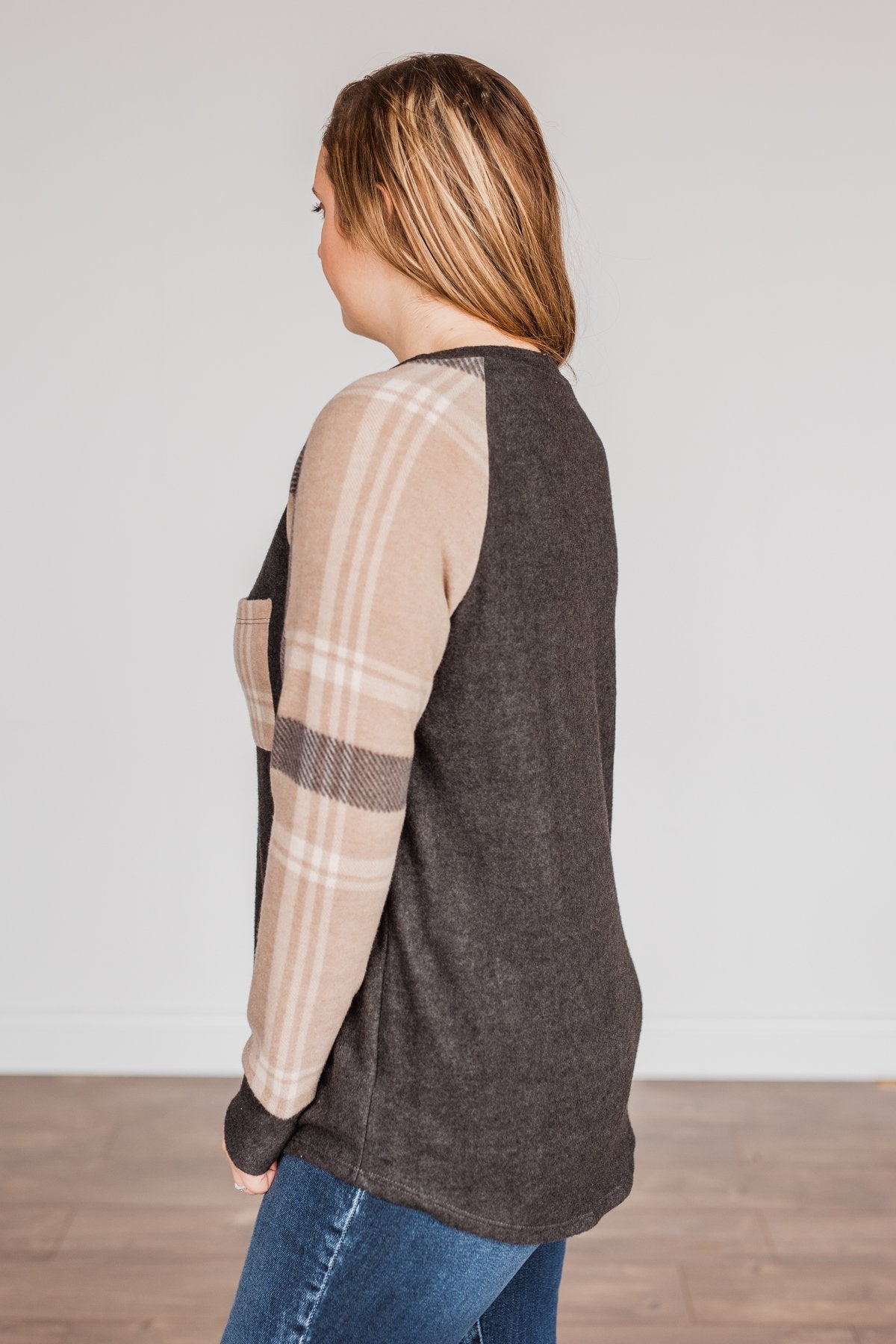 Late Nights In Plaid Pocket Top- Taupe & Charcoal