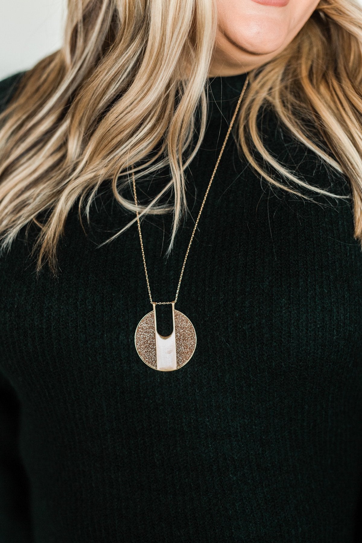 Dare To Dream Circle Pendant Necklace- Rose Gold & Gold