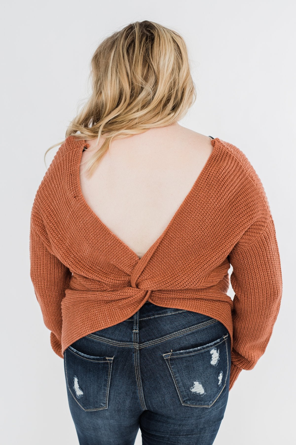 Xoxo Open Back Twist Sweater- Rust
