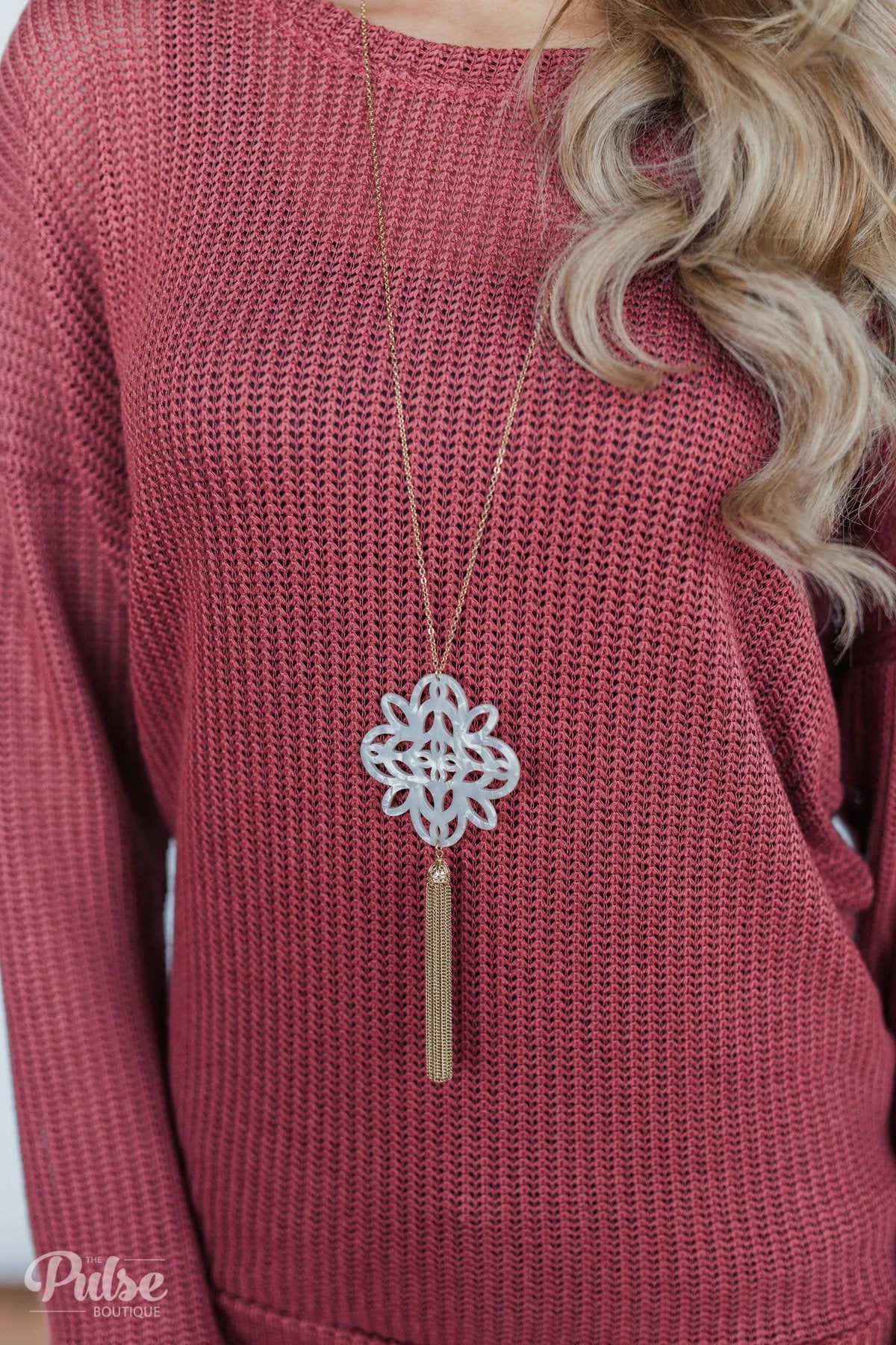 Snowflake & Tassel Necklace- Gold