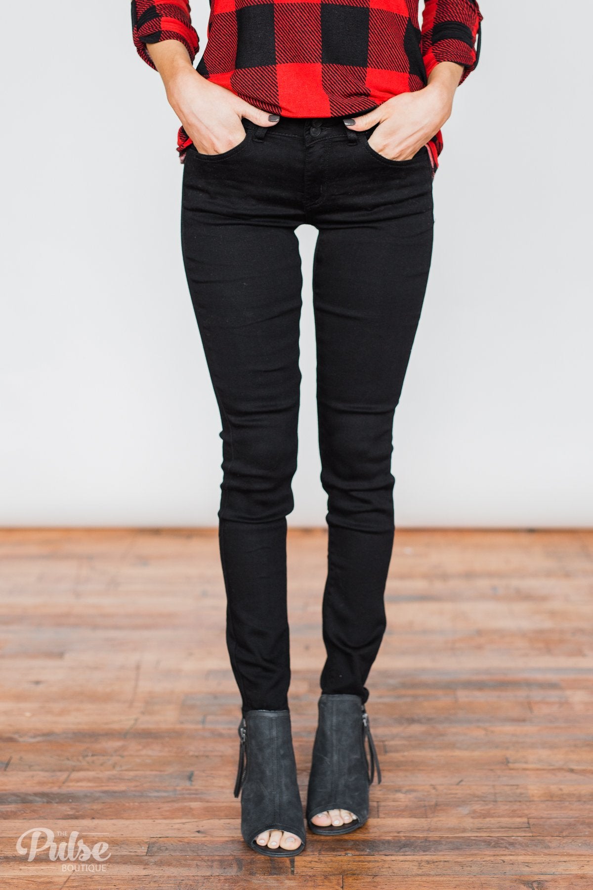 Kan Can Jeans- Non-Distressed Solid Black
