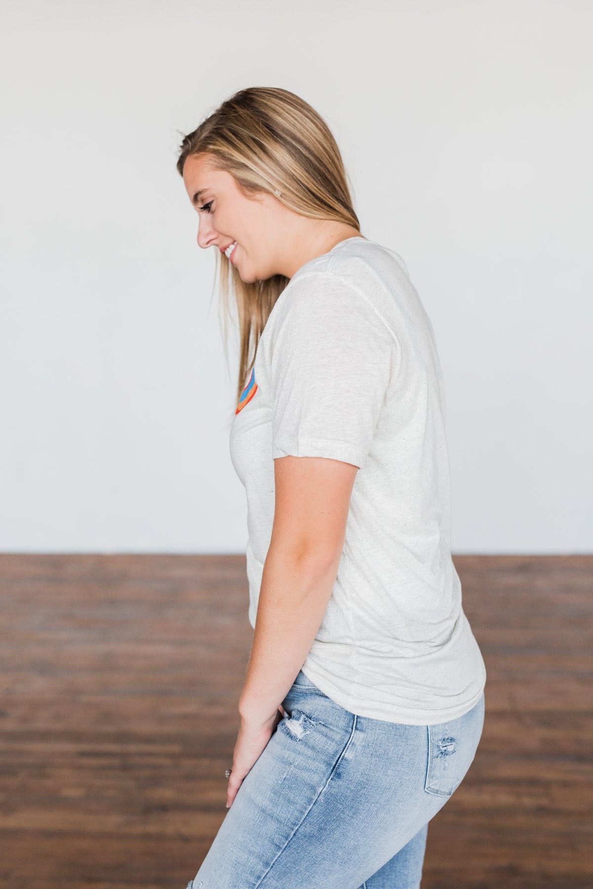 Groovy "Mama" Graphic Tee- Light Heathered Oatmeal