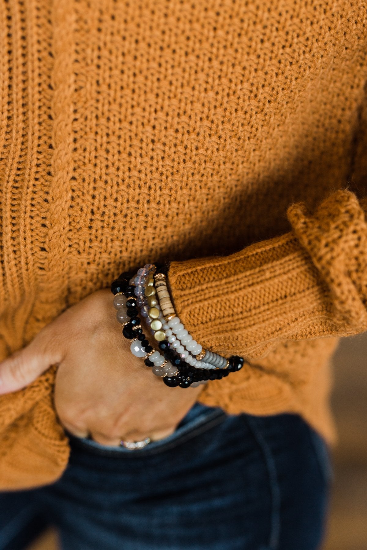 Elegant Stackable Bracelet Set- Black & Gold