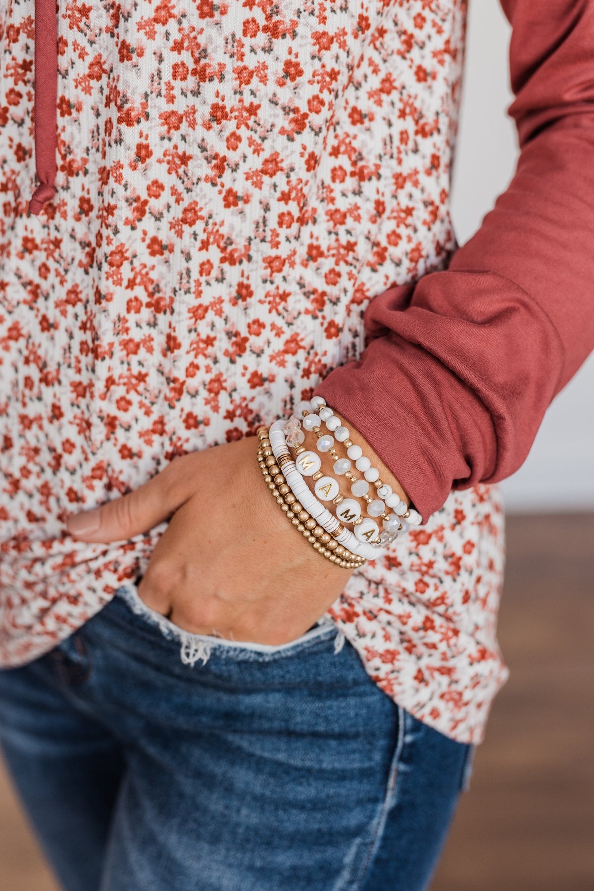 Loving My "Mama" 6-Piece Bracelet Set- White