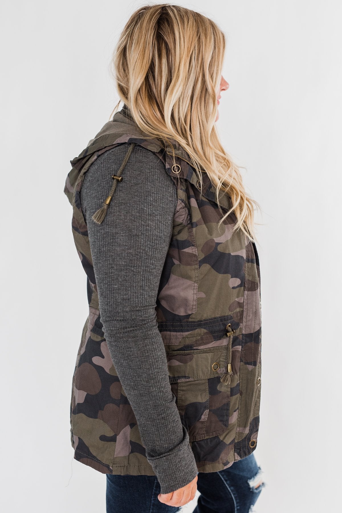 Season Essential Vest- Camo
