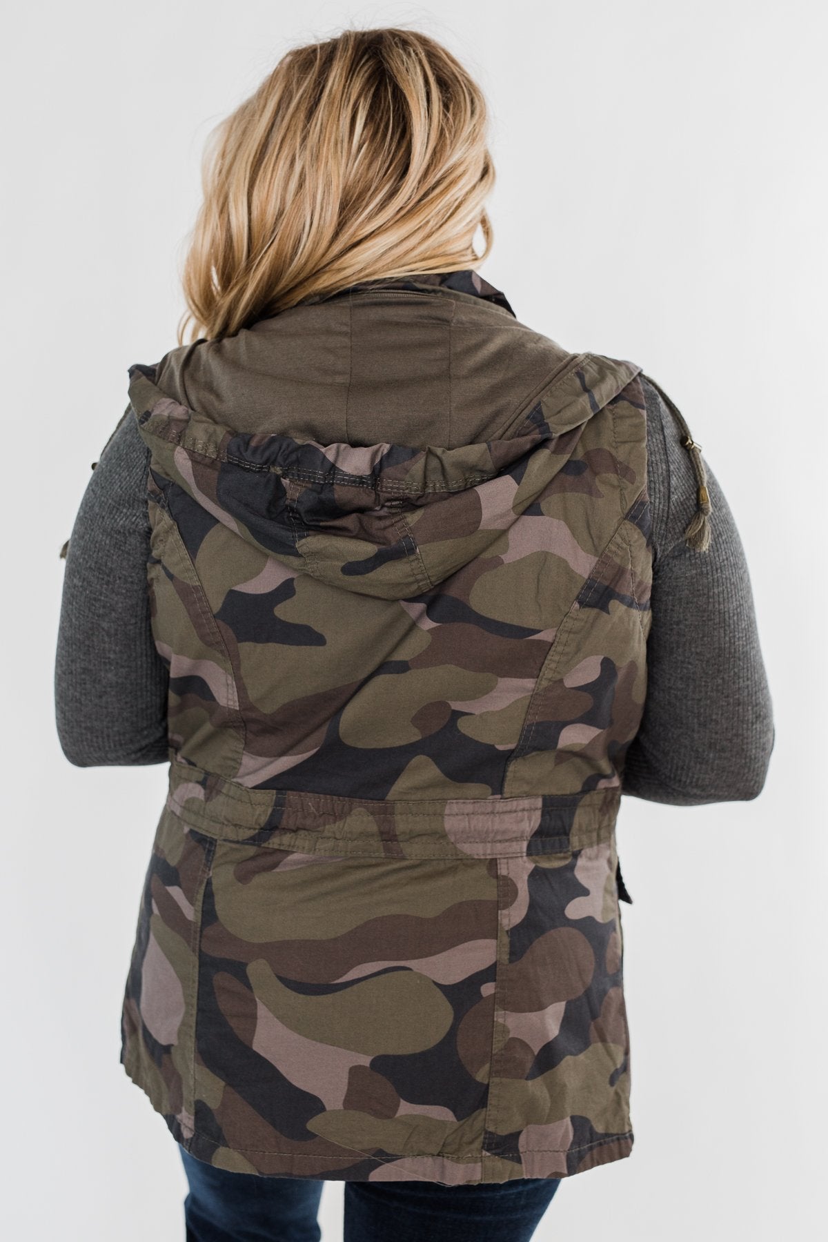 Season Essential Vest- Camo