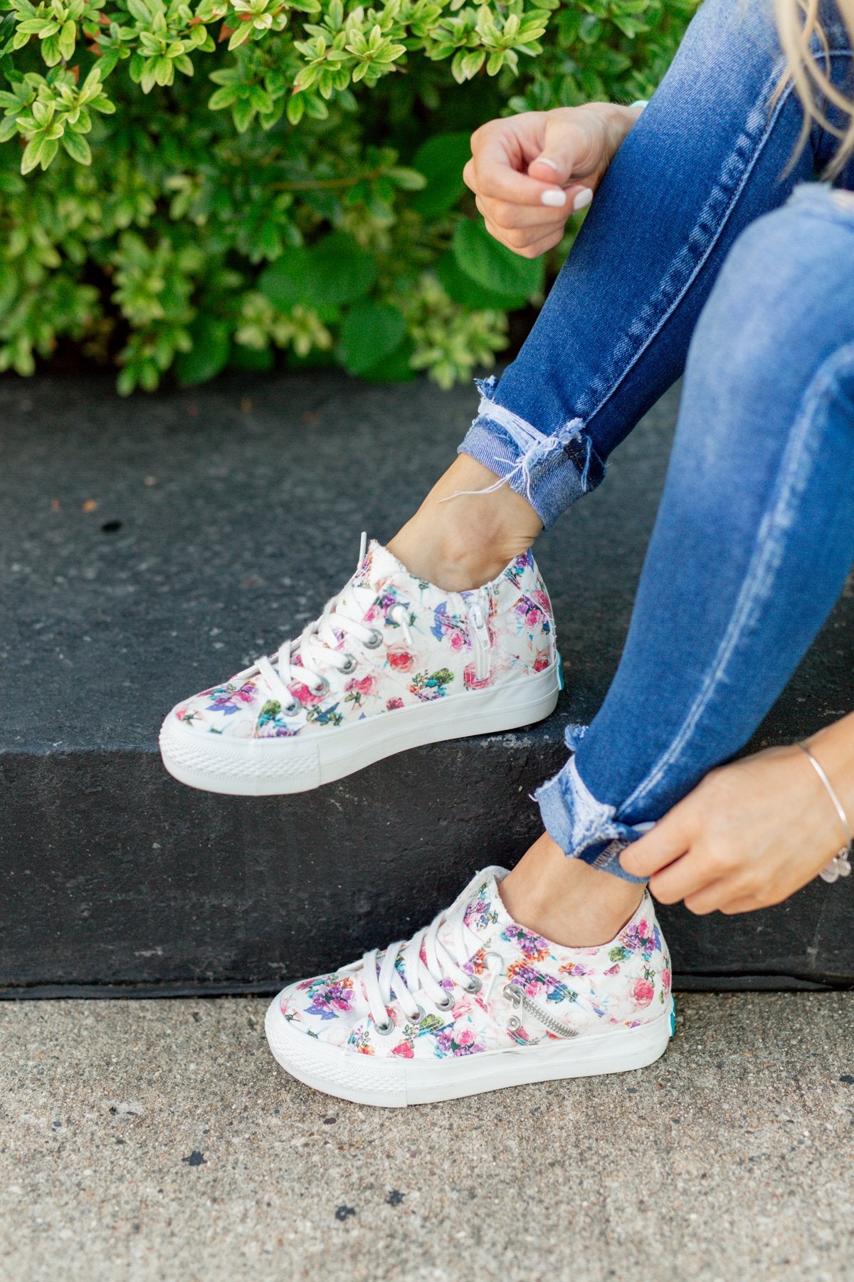 Blowfish Melondrop Sneakers- Off White Starbella Print