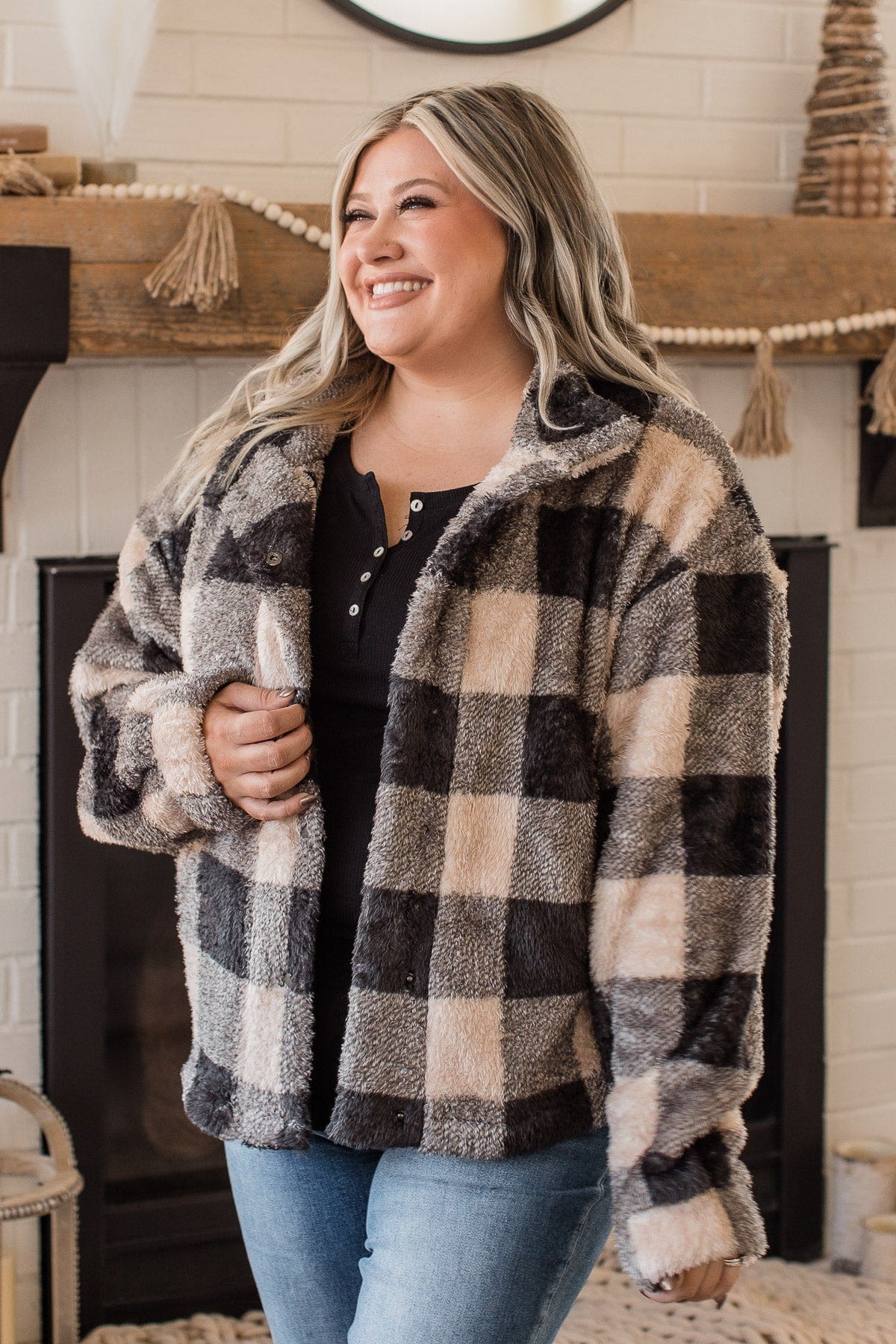 Ambitious Feelings Plaid Sherpa Jacket- Black & Tan