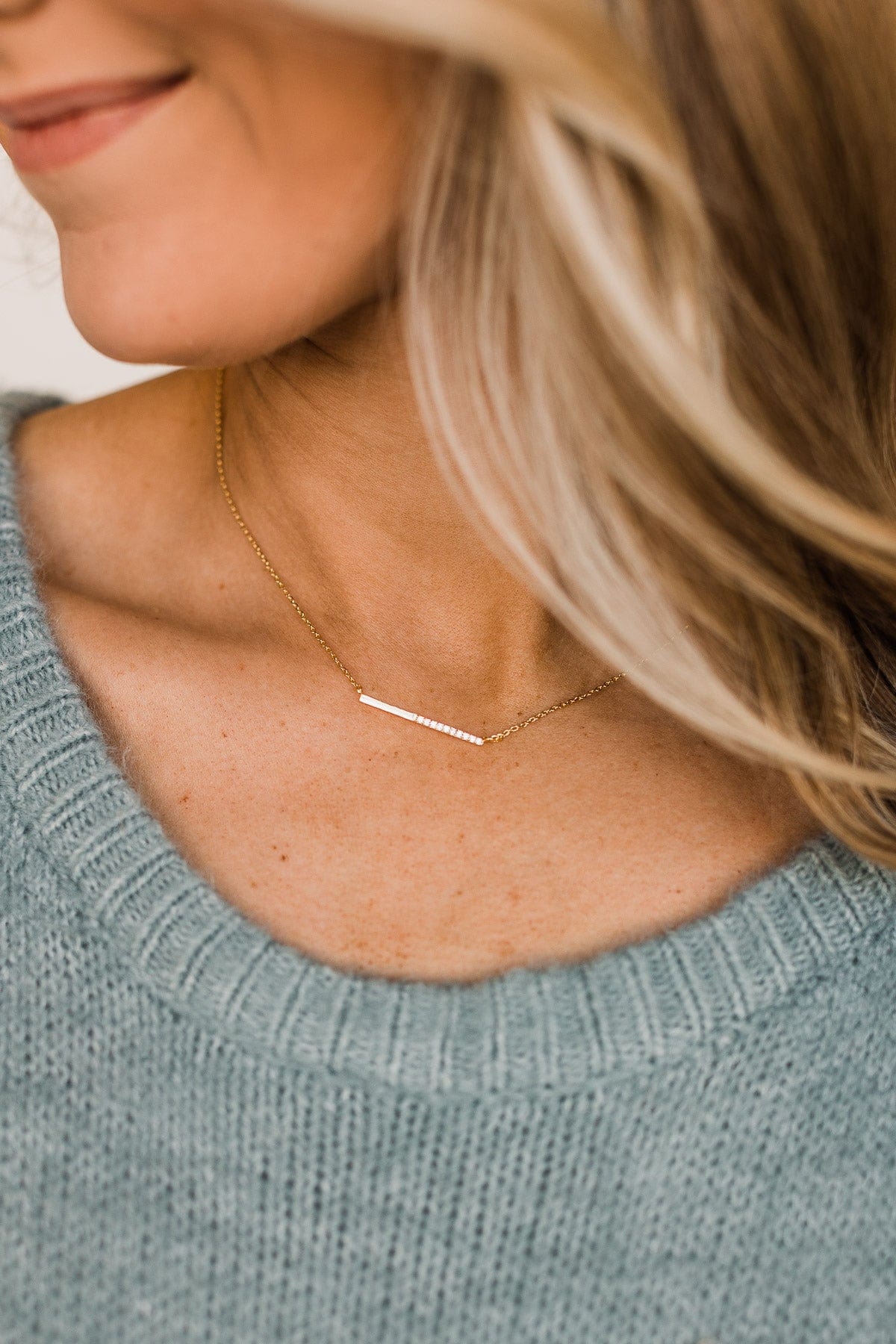 Gold rectangle bar necklace Outlet
