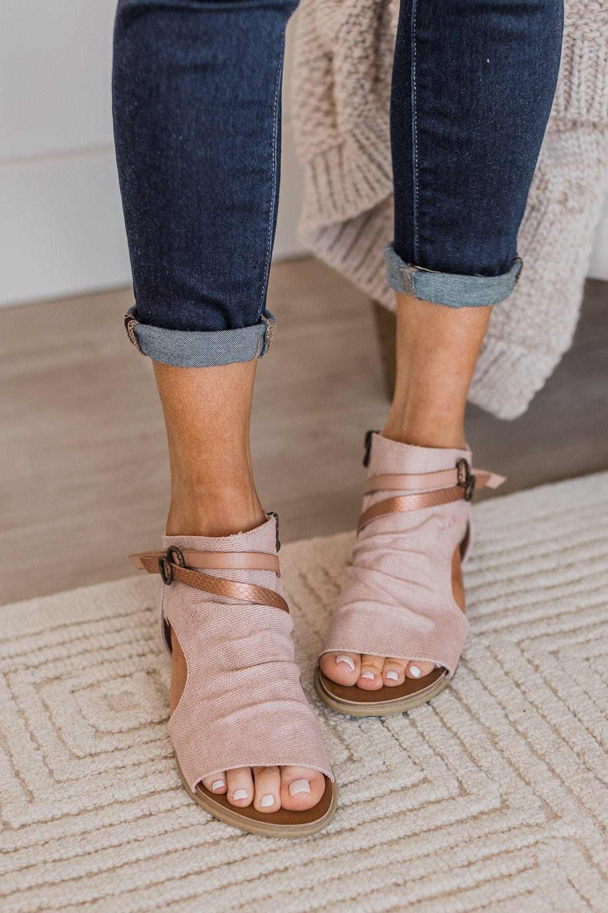 Boxie Lotus Sandal (A)