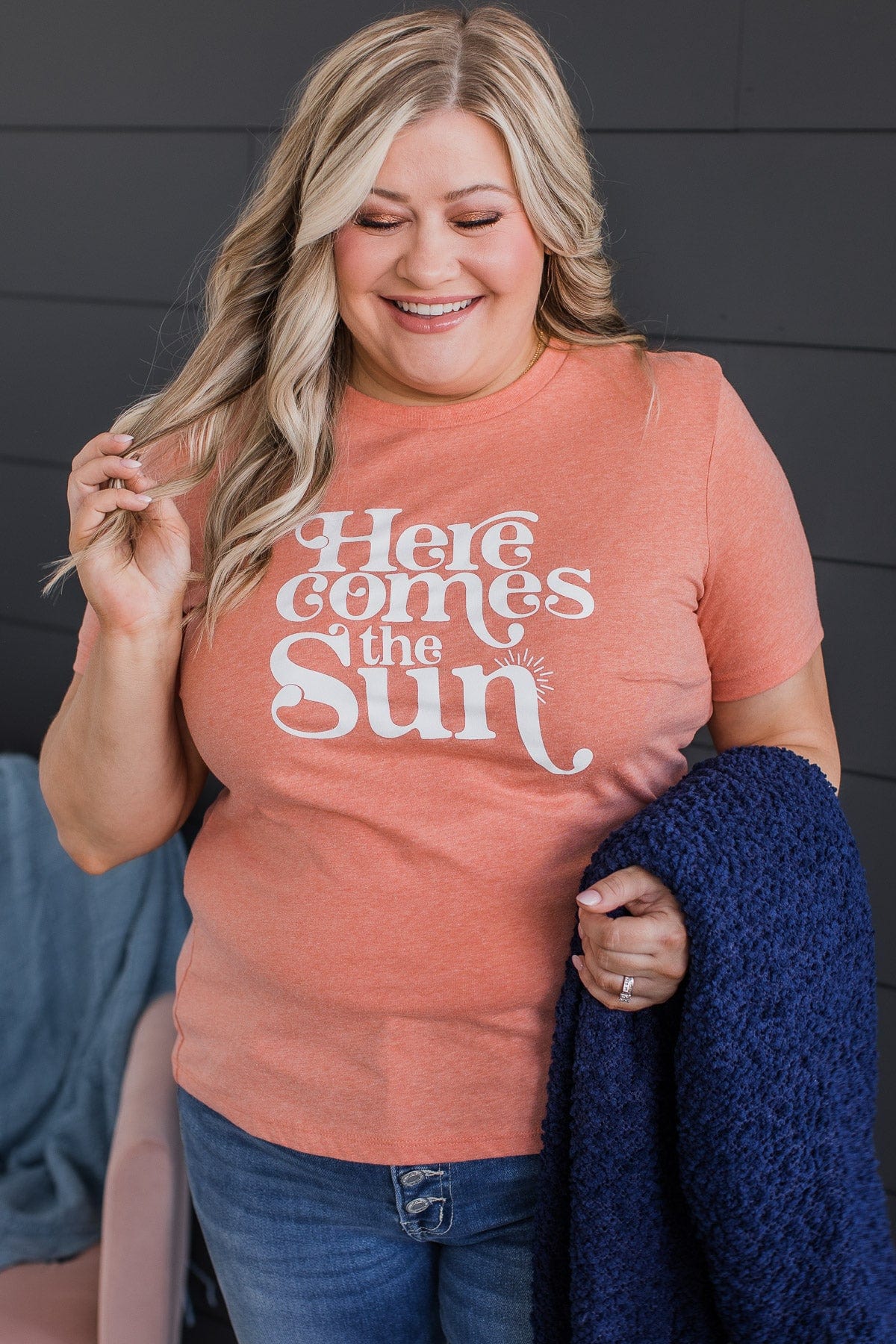 "Here Comes The Sun" Graphic Tee- Peach