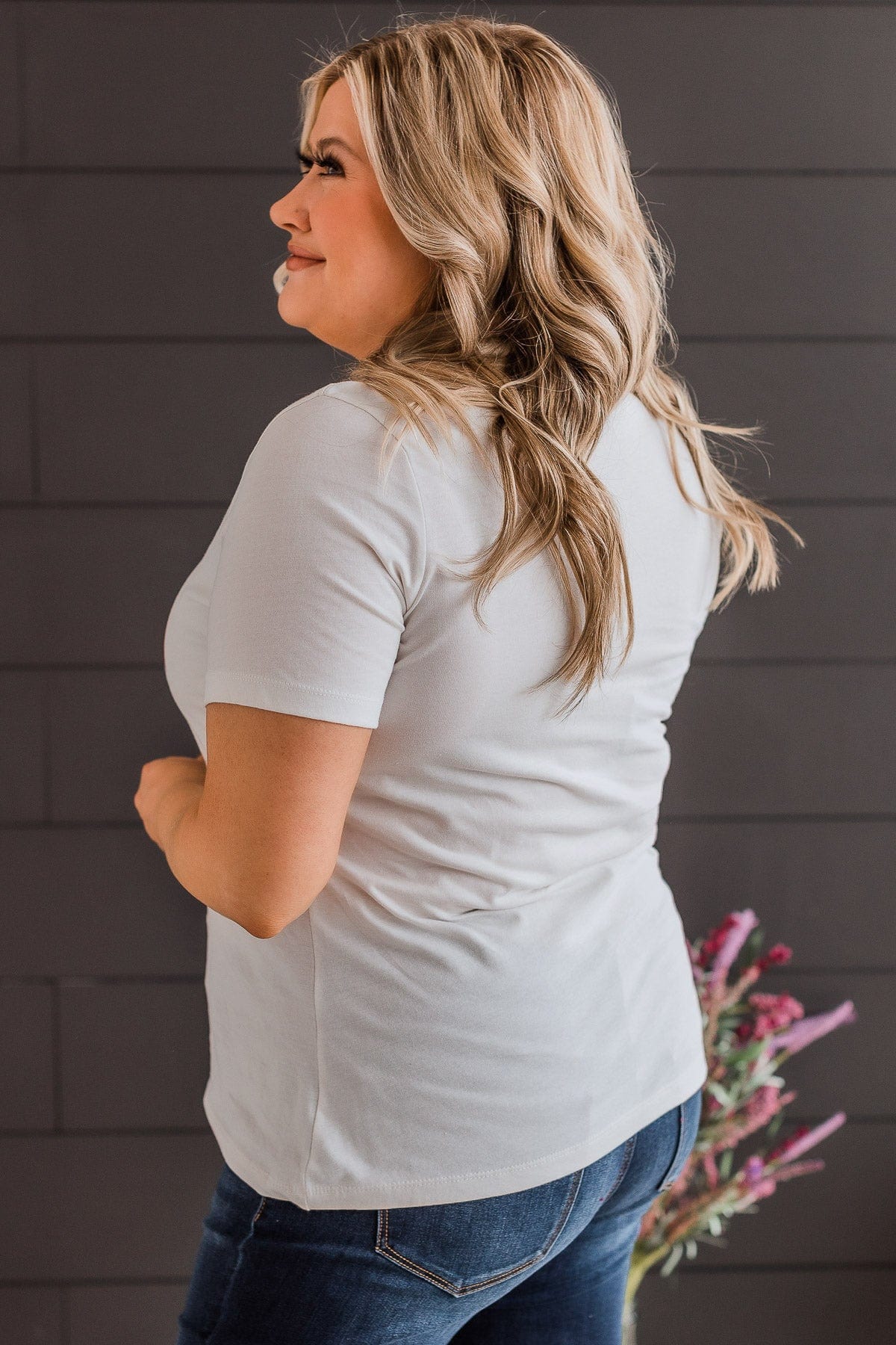 "Wanderlust" Graphic Tee- Cream