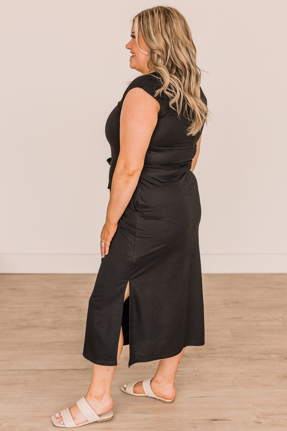 Following A Daydream Midi Dress- Black