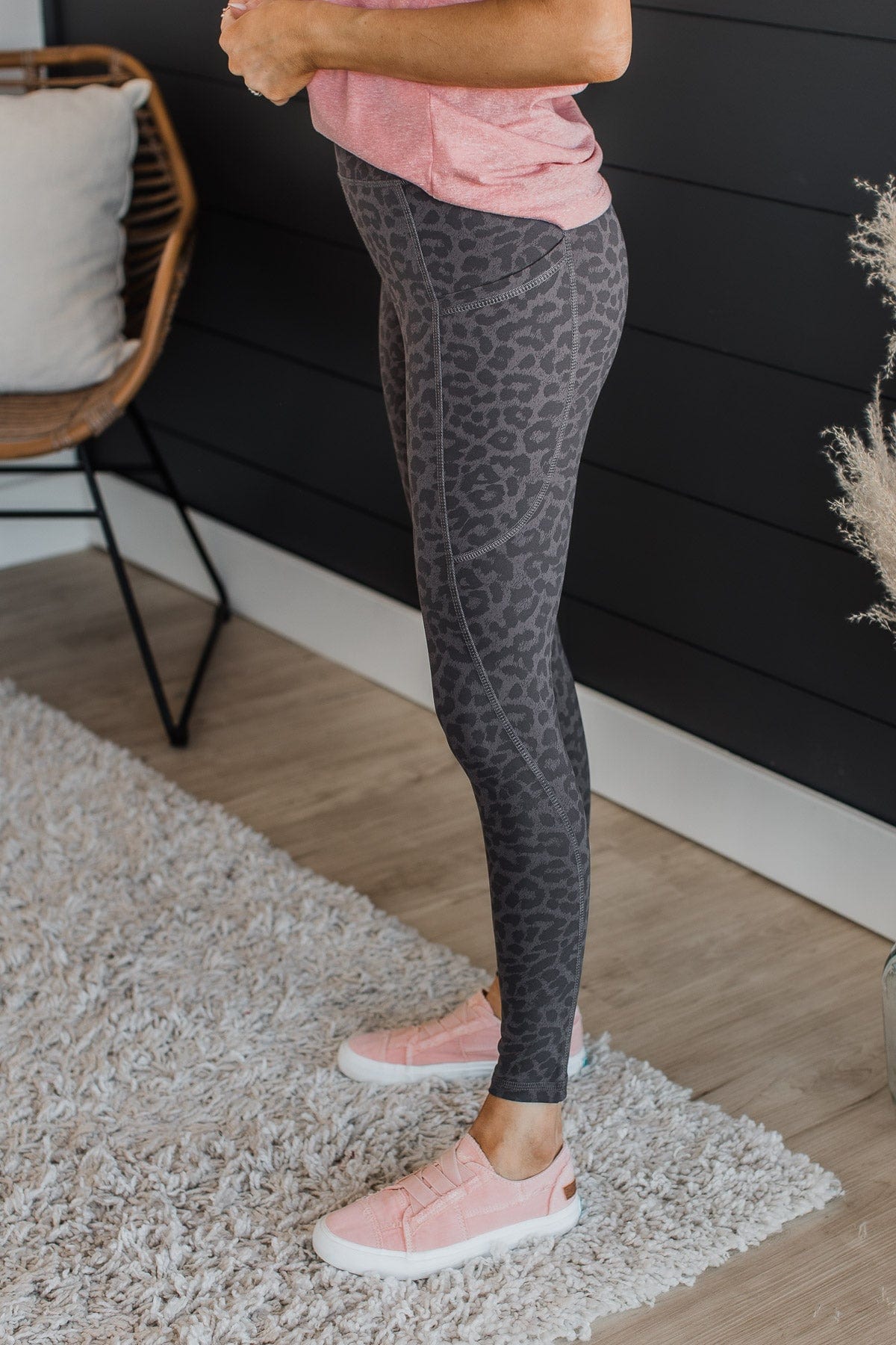 Athleisure Leggings - Snow Leopard