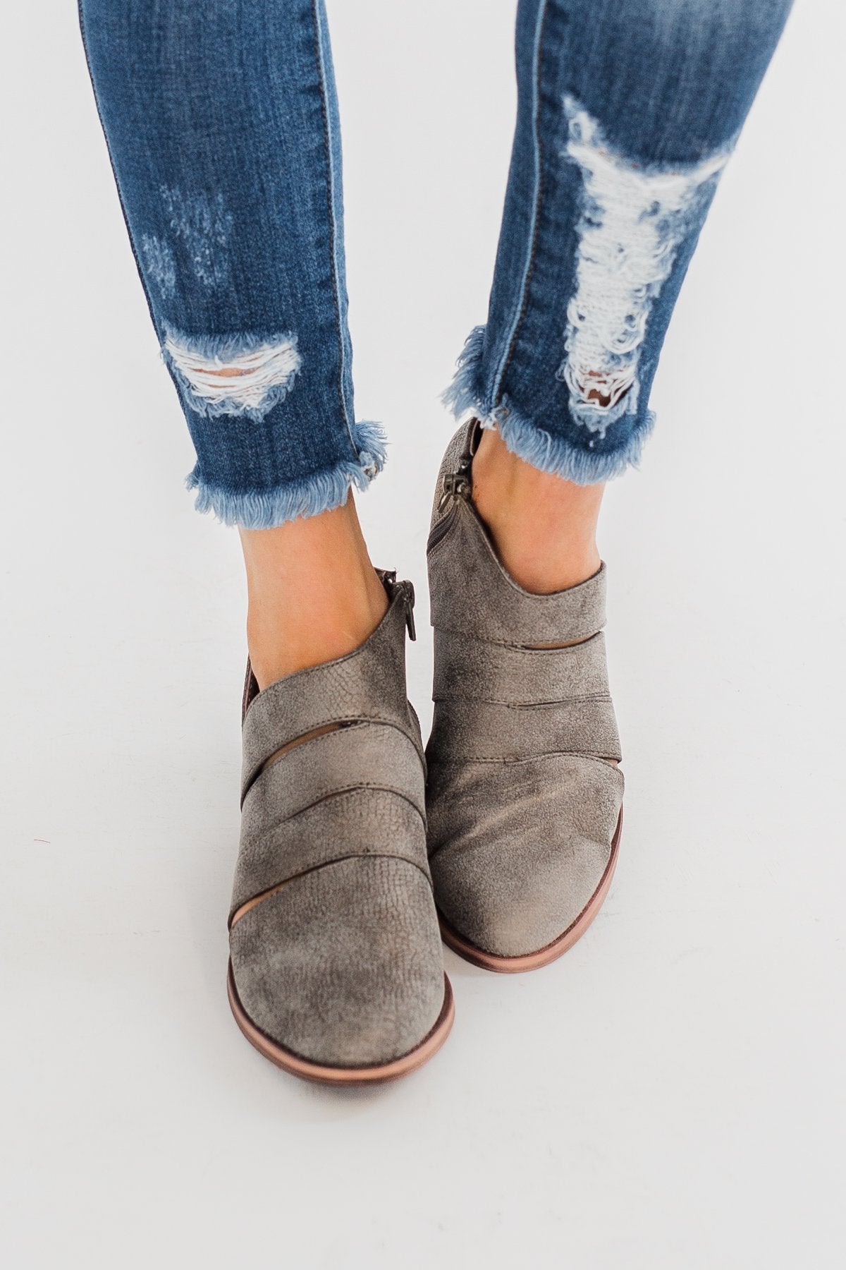 Very G Hop Along Booties- Grey