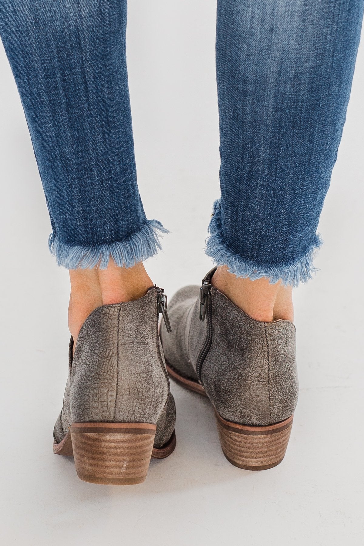 Very G Hop Along Booties- Grey