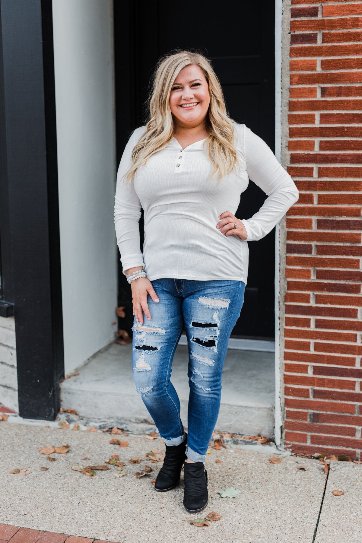 Essential 5-Button Henley Top- Off White