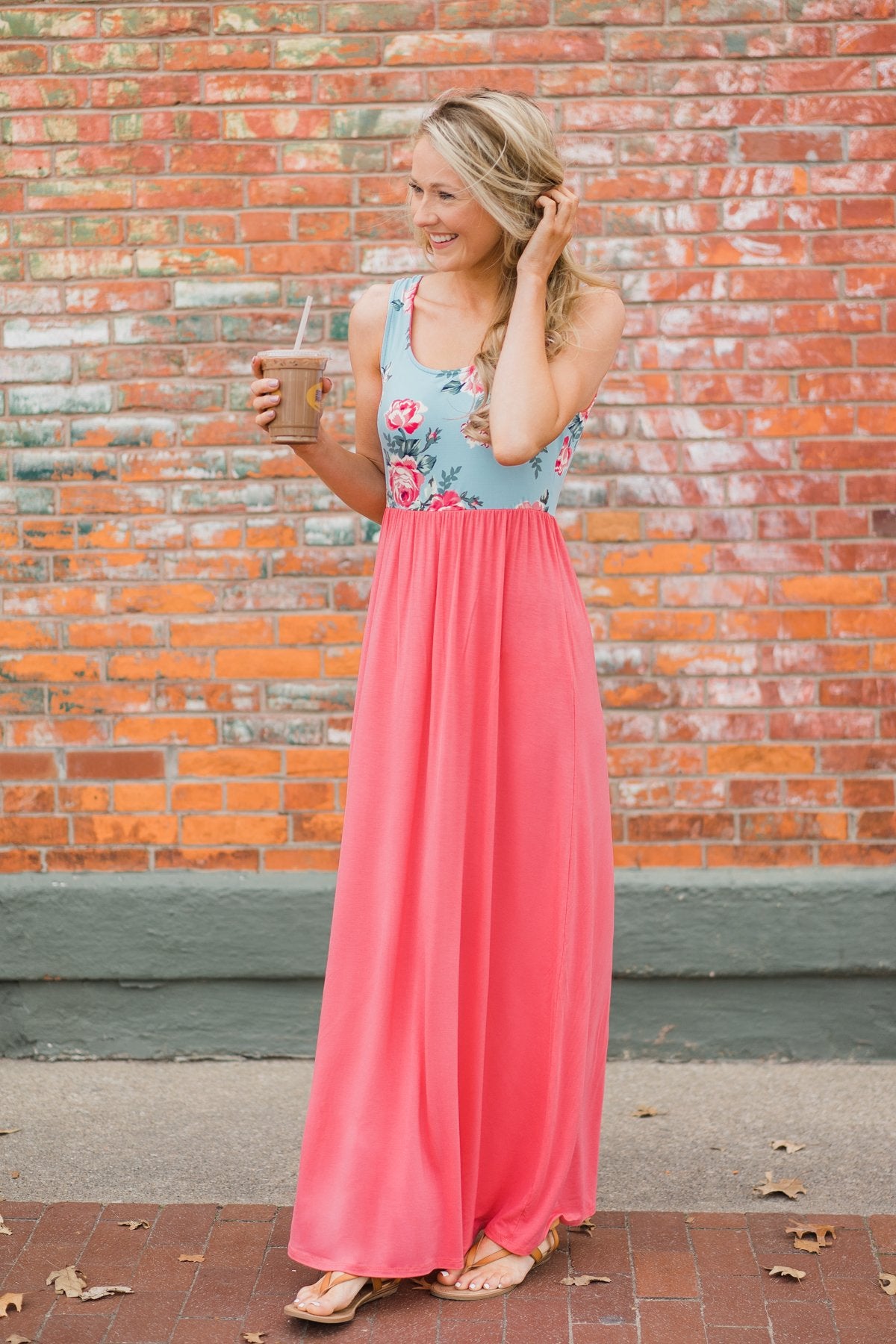Weekend Breeze Floral Maxi Dress Weekend Breeze Floral Maxi Dress