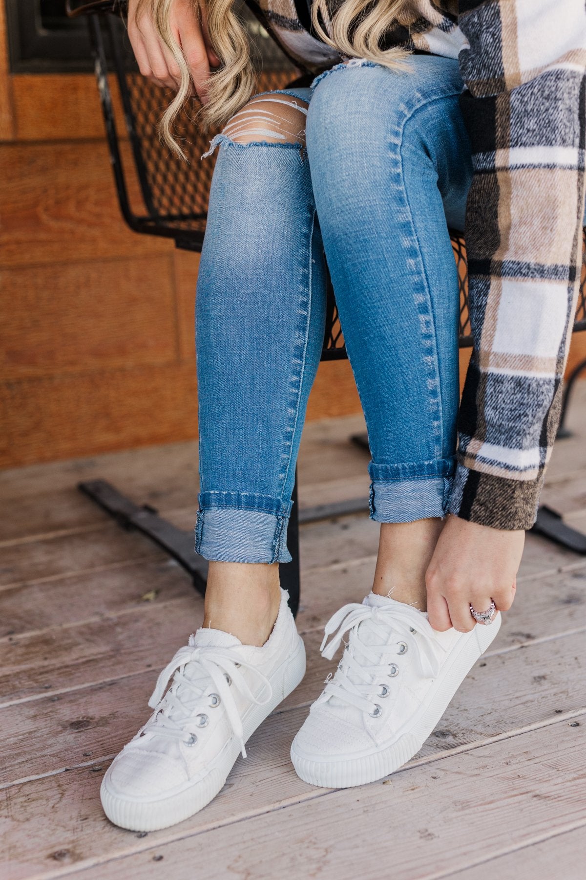 Sandalias Planas Blowfish Para Mujer - Punta Cerrada, Color Gris Humo En Lona, Talla 9, Supercómodas Con Cordones Elásticos