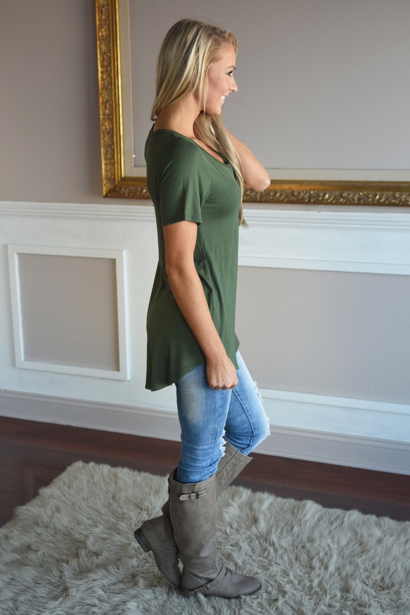 Essential Olive Top ~ Short Sleeve