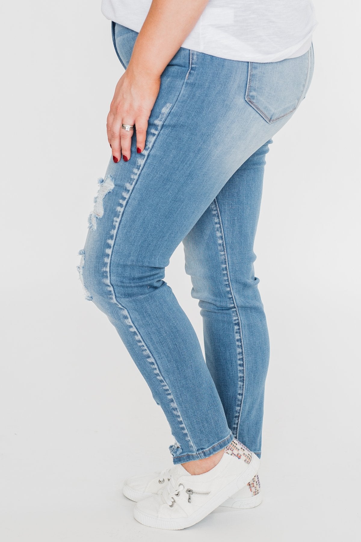 KanCan Distressed Skinny Jeans- Tiffany Wash