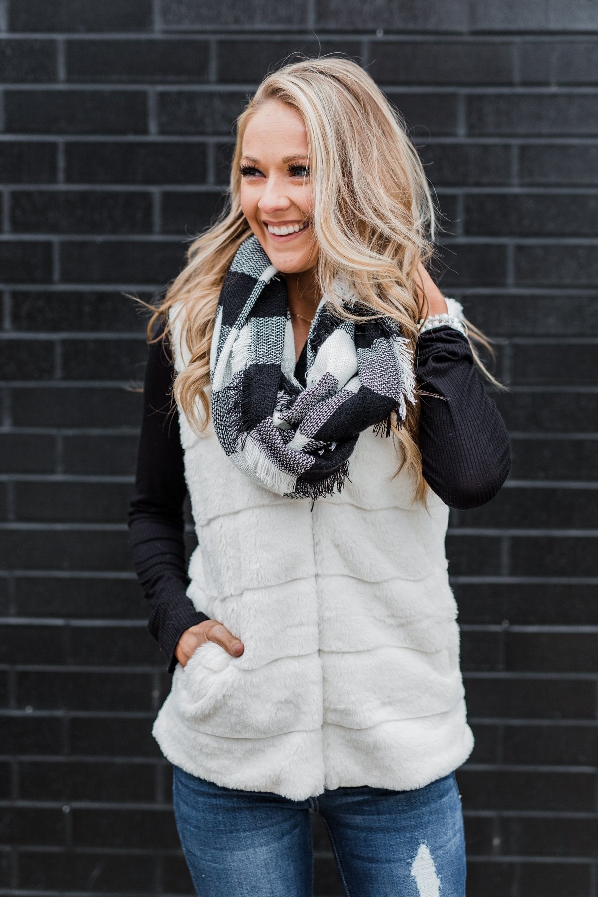 Faux Fur Zip Up Vest- Ivory
